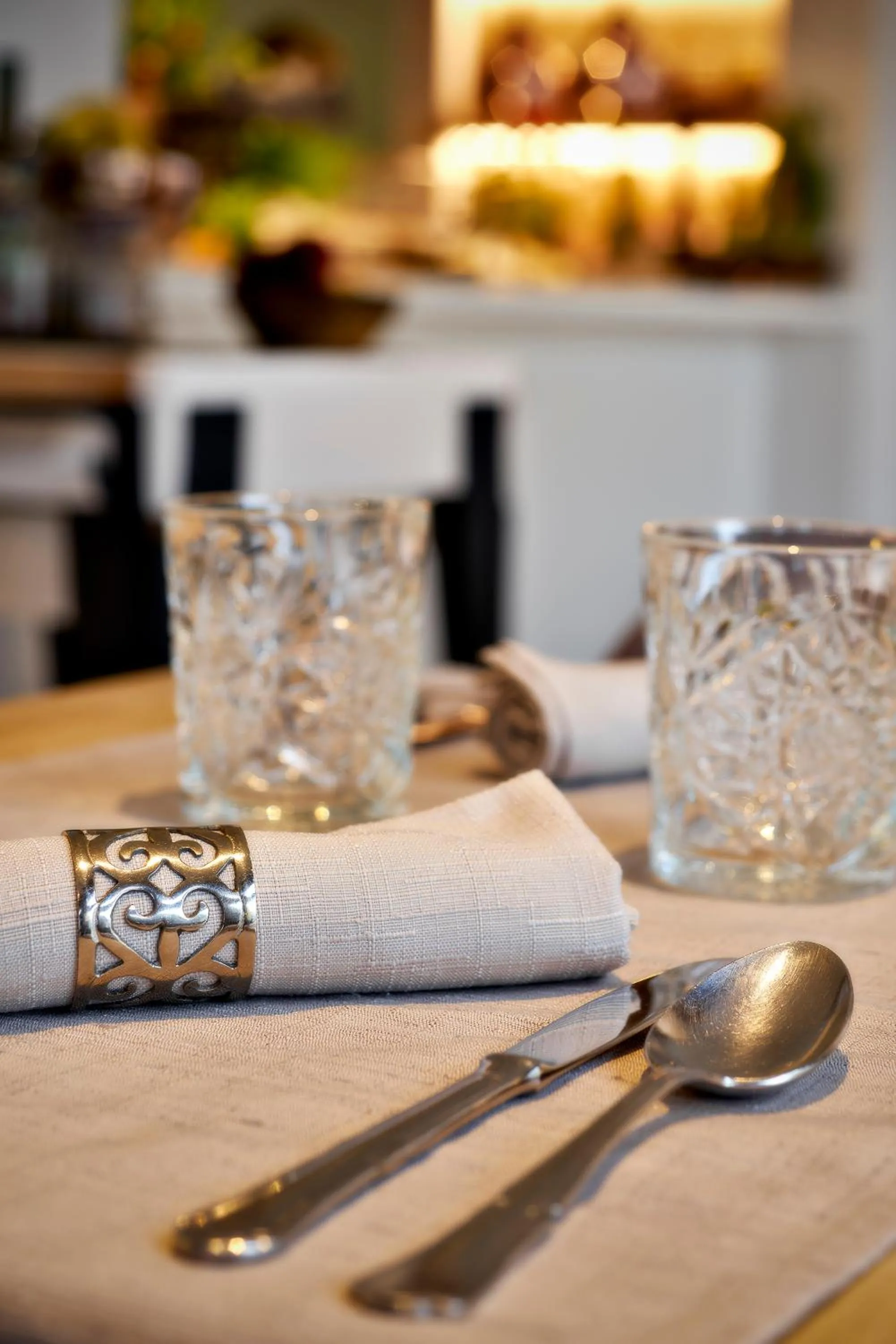 Restaurant/places to eat in ABC Hotel