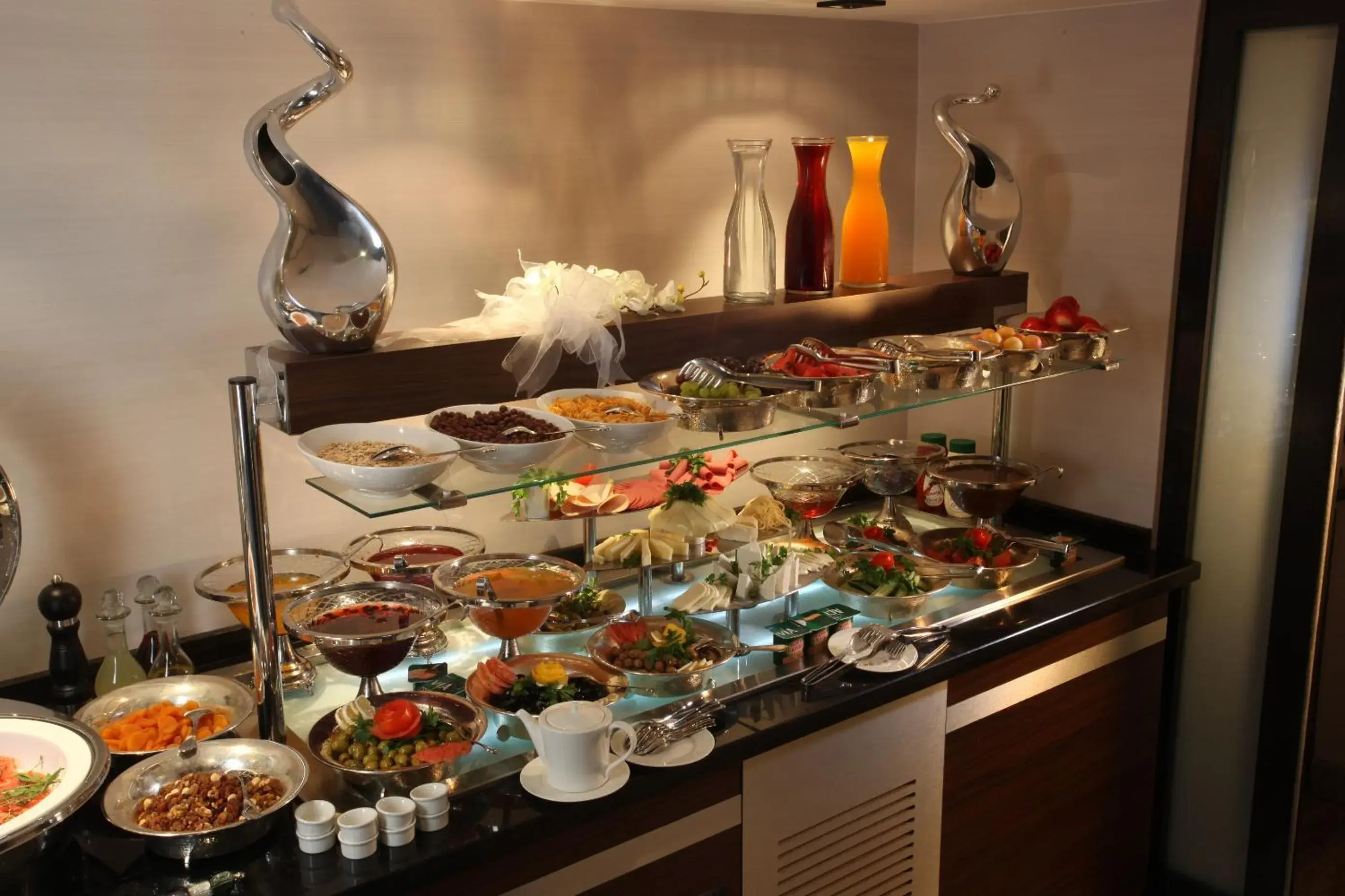 Restaurant/places to eat in Hotel La Villa Restaurant/places to eat in Hotel La Villa