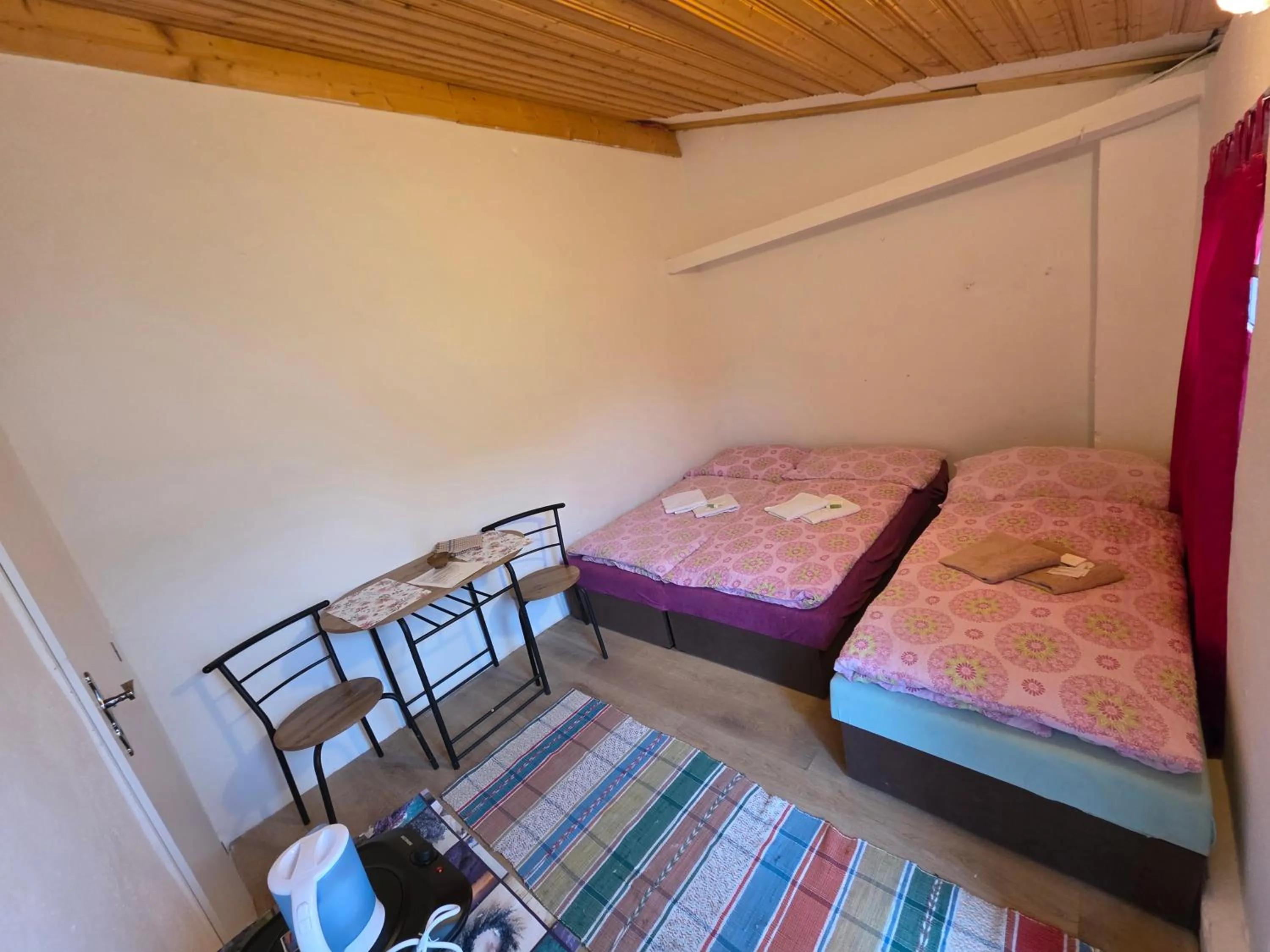 Bed in Prague Retro Challenge and Garden
