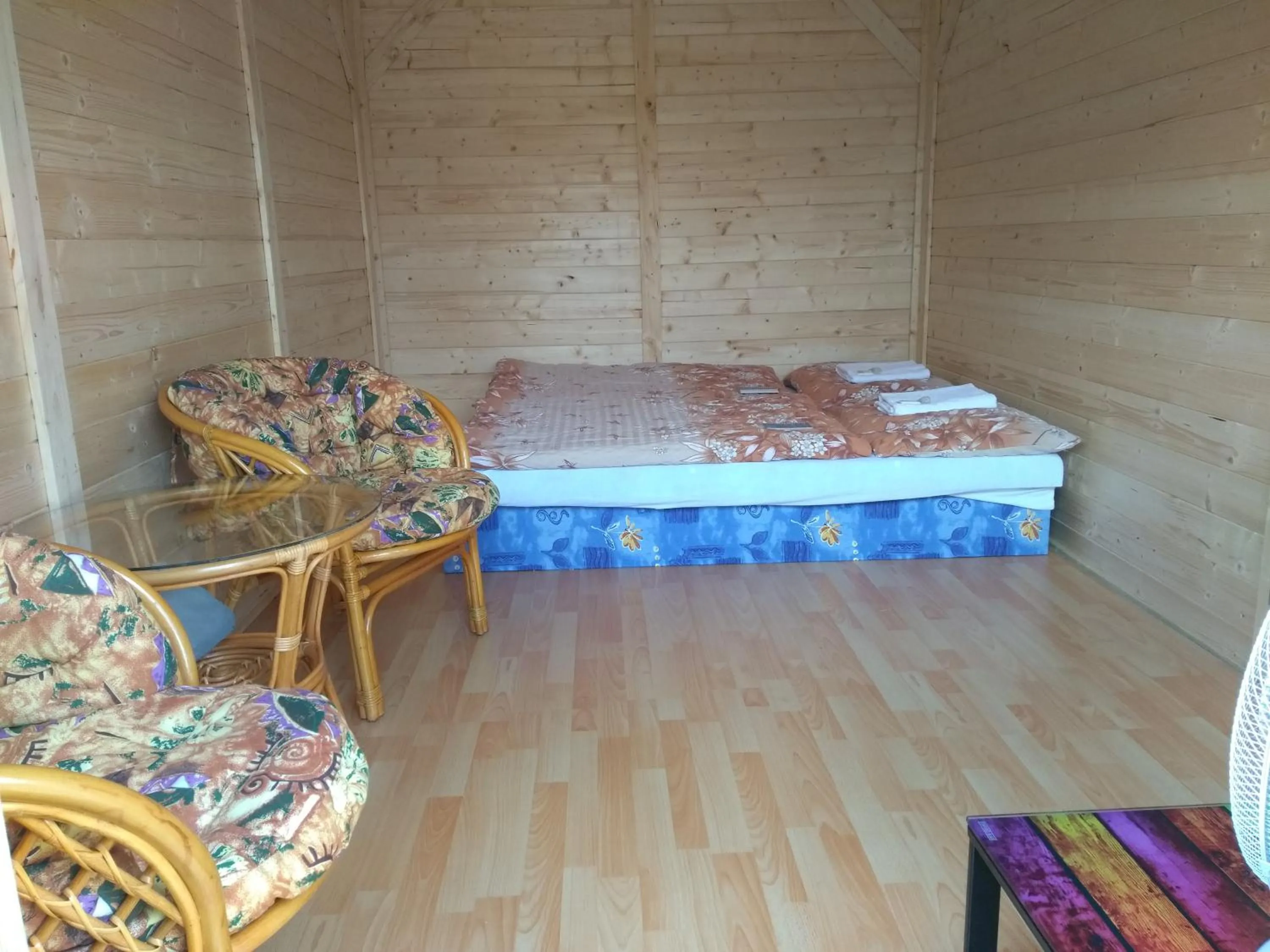 Bed in Prague Retro Challenge and Garden