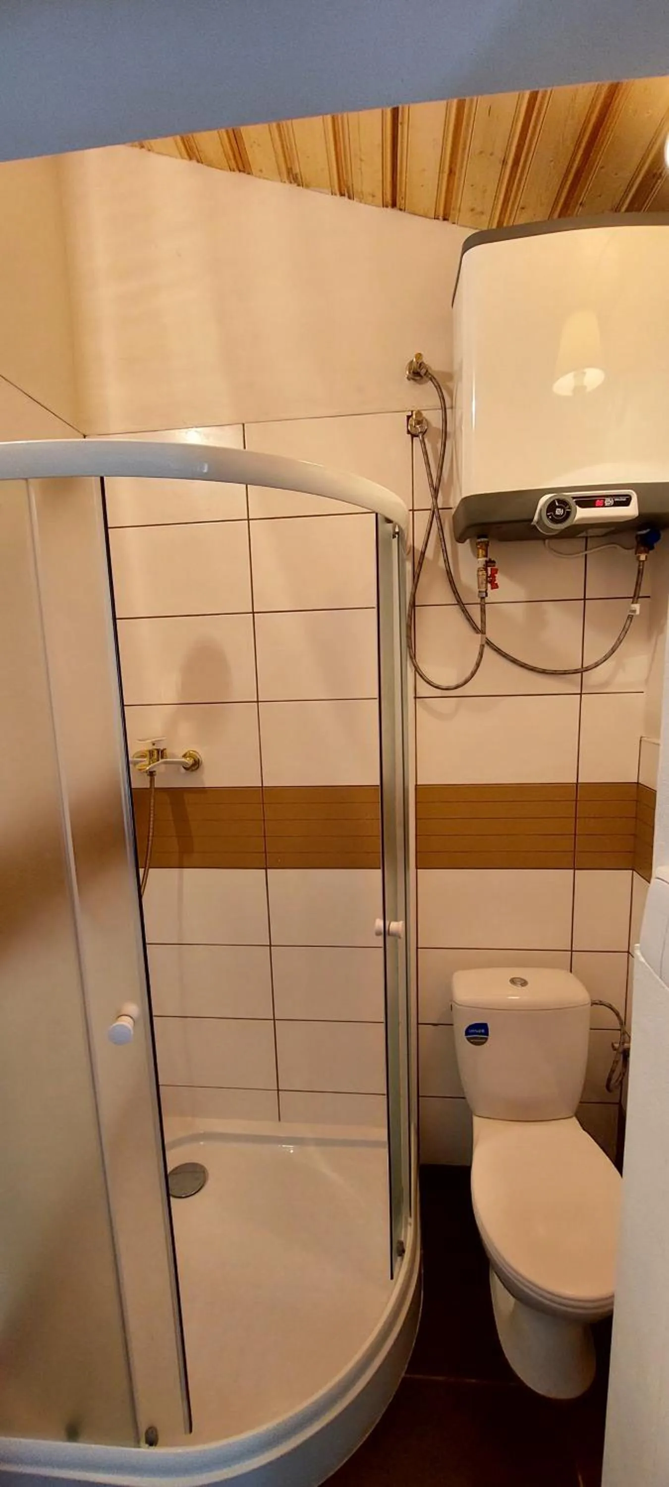 Shower in Prague Retro Challenge and Garden