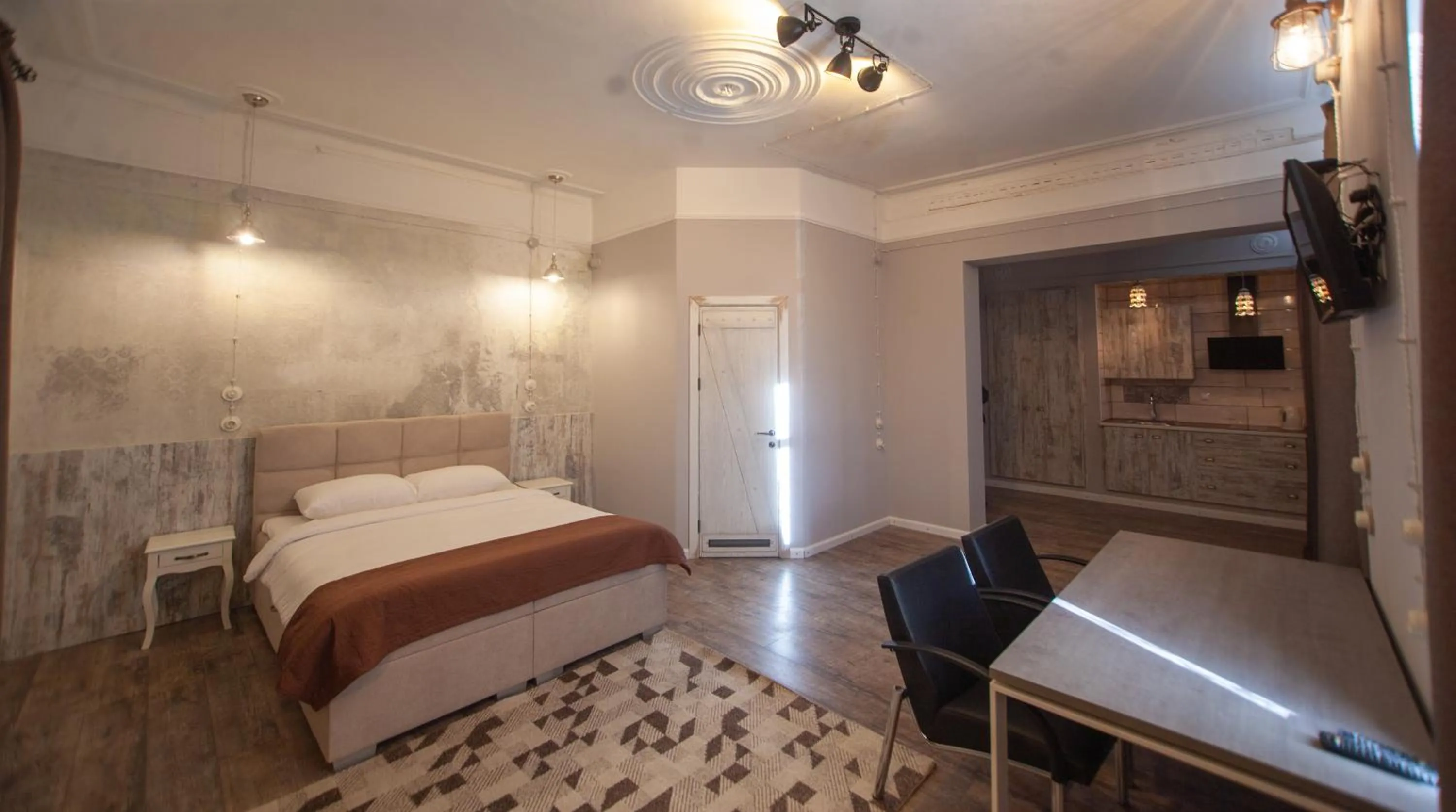 Photo of the whole room, Bed in Biplan Hotel