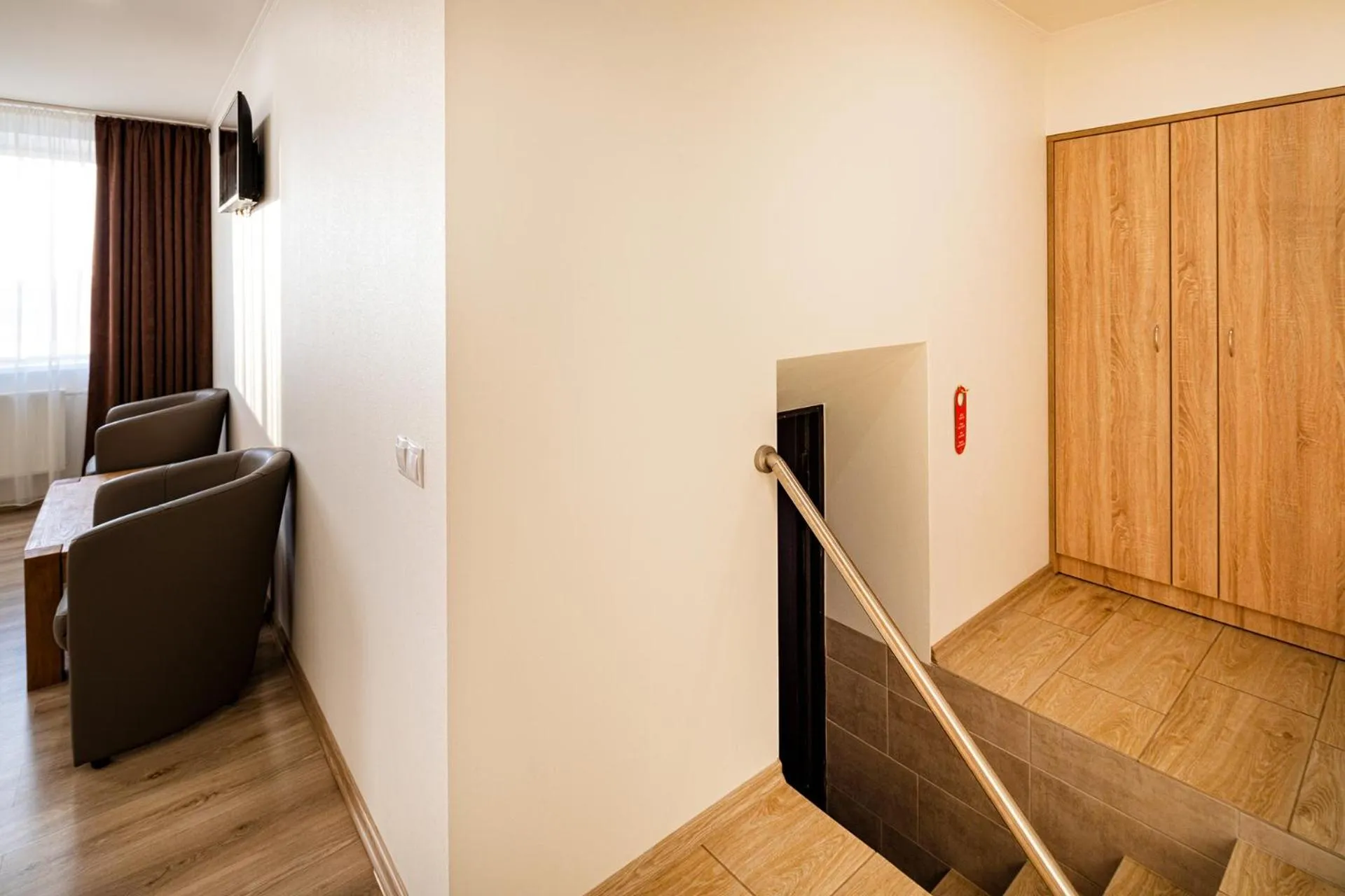 Photo of the whole room in Biplan Hotel