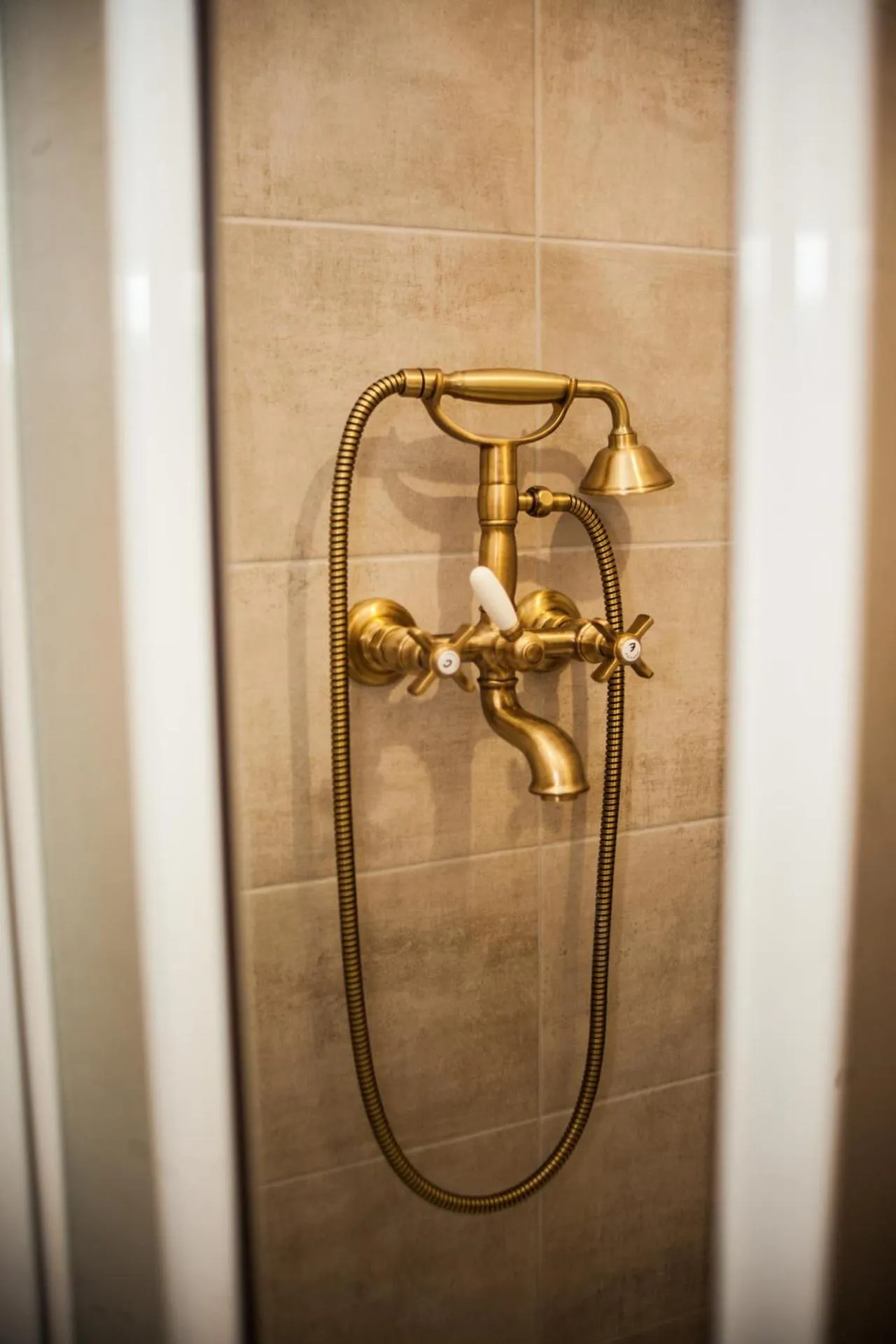 Bathroom in Biplan Hotel