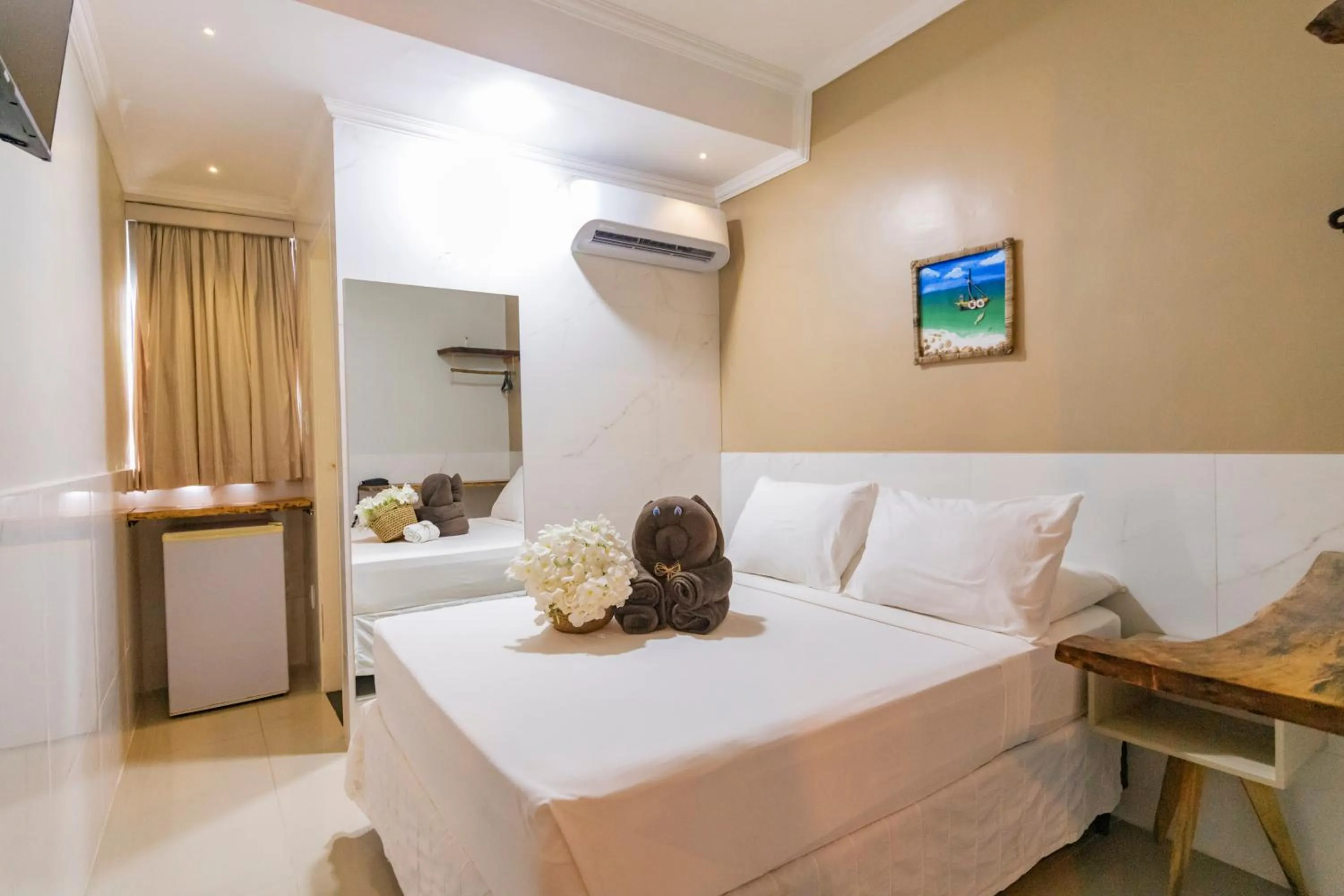 Photo of the whole room, Bed in Pousada Ponta de Mangue