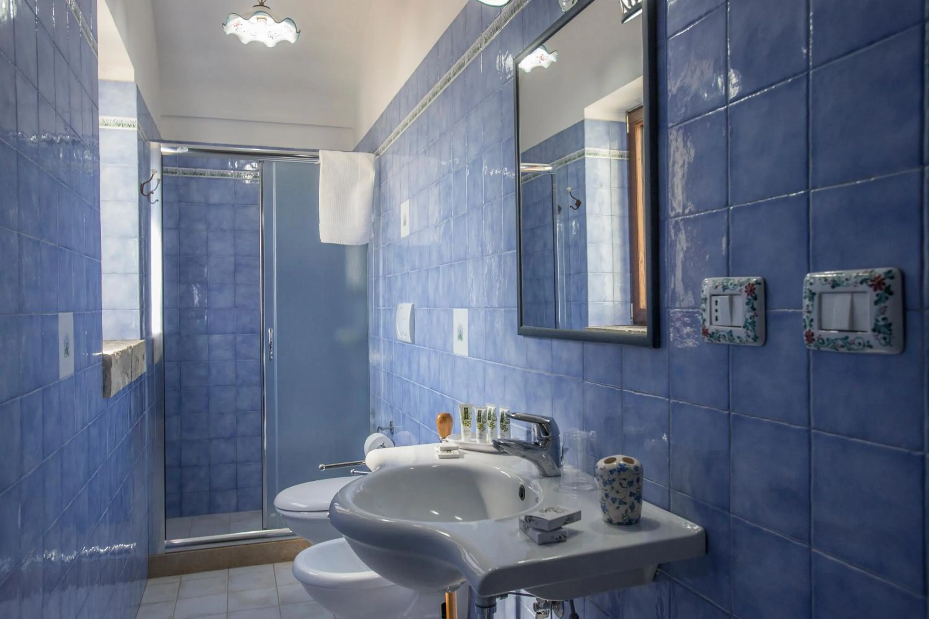 Shower in Casale de li Canti