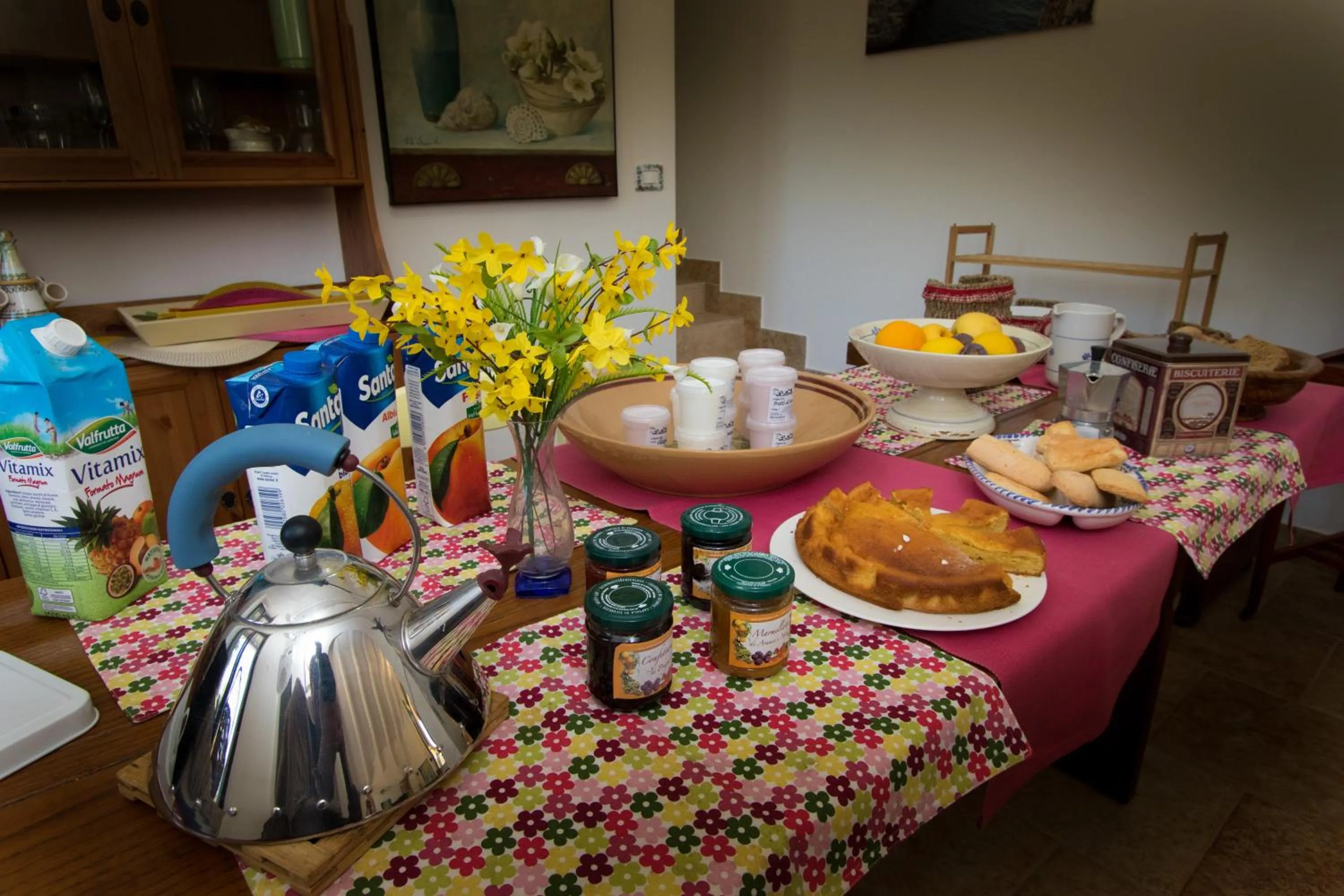 Buffet breakfast in Casale de li Canti
