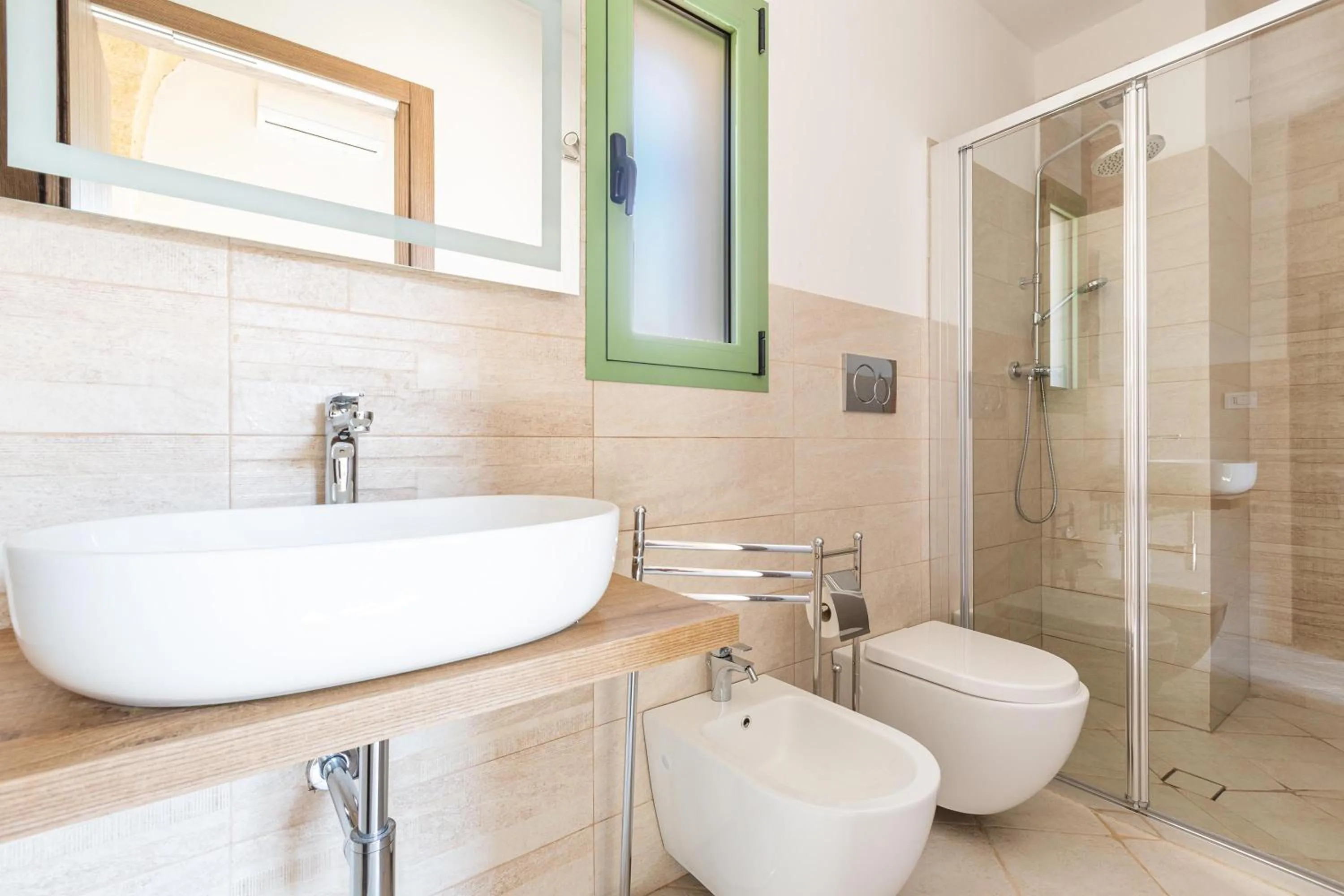 Shower in Casale de li Canti