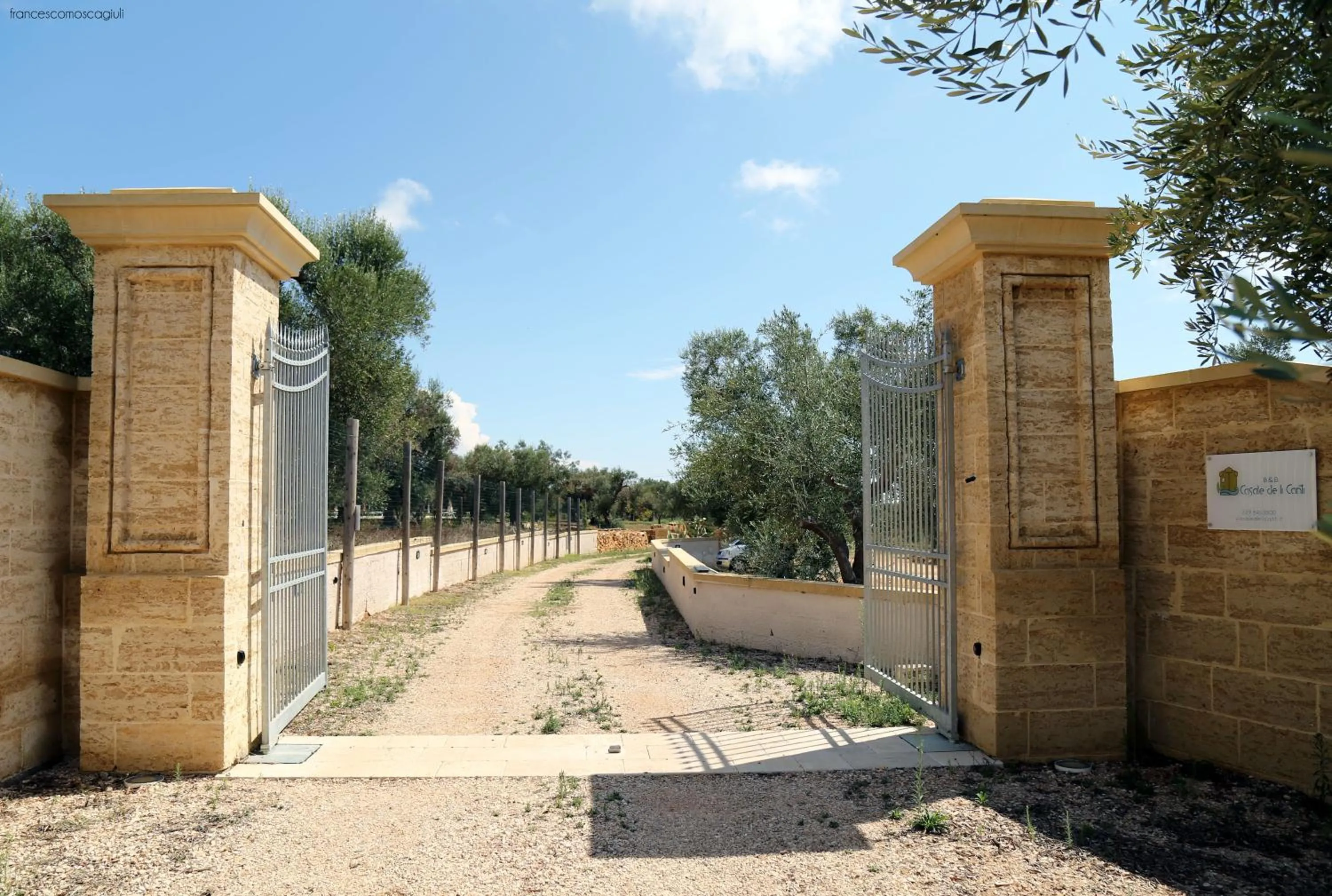 Property building in Casale de li Canti