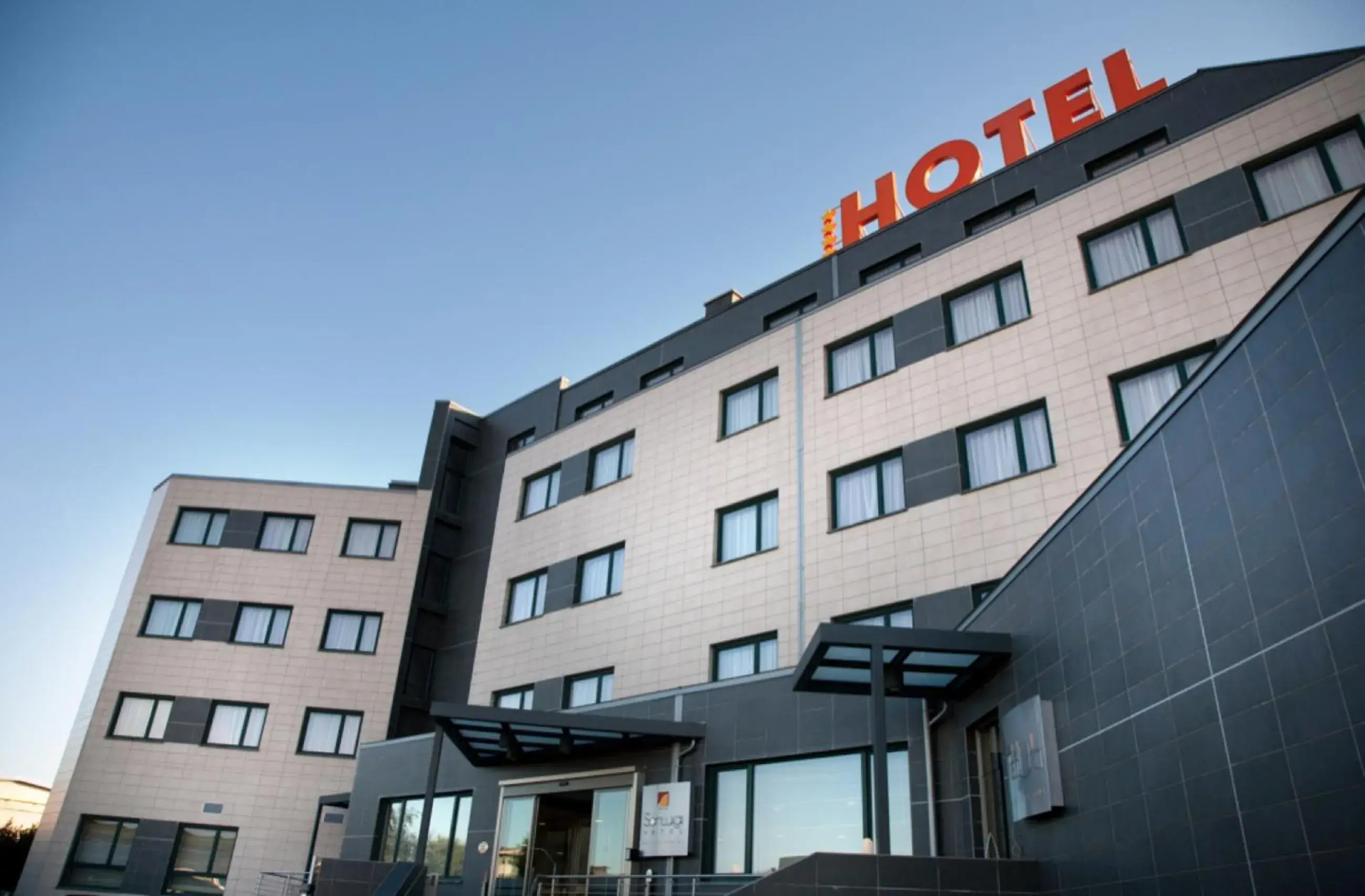 Facade/entrance in Torino Hotel San Luigi - Ristorante Trait d'Union Facade/entrance in Torino Hotel San Luigi - Ristorante Trait d'Union