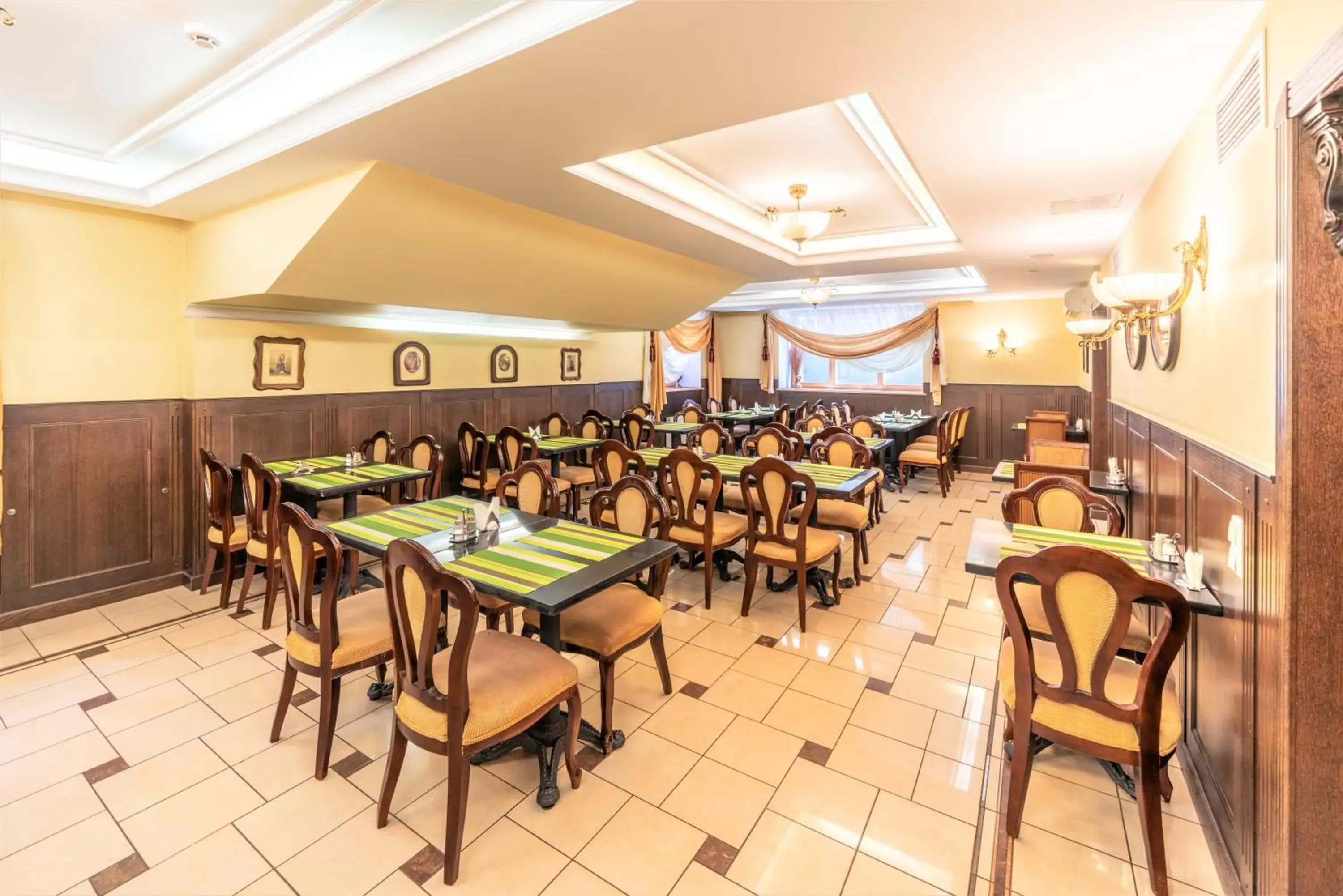 Restaurant/places to eat in Rixwell Old Riga Palace Hotel Restaurant/places to eat in Rixwell Old Riga Palace Hotel