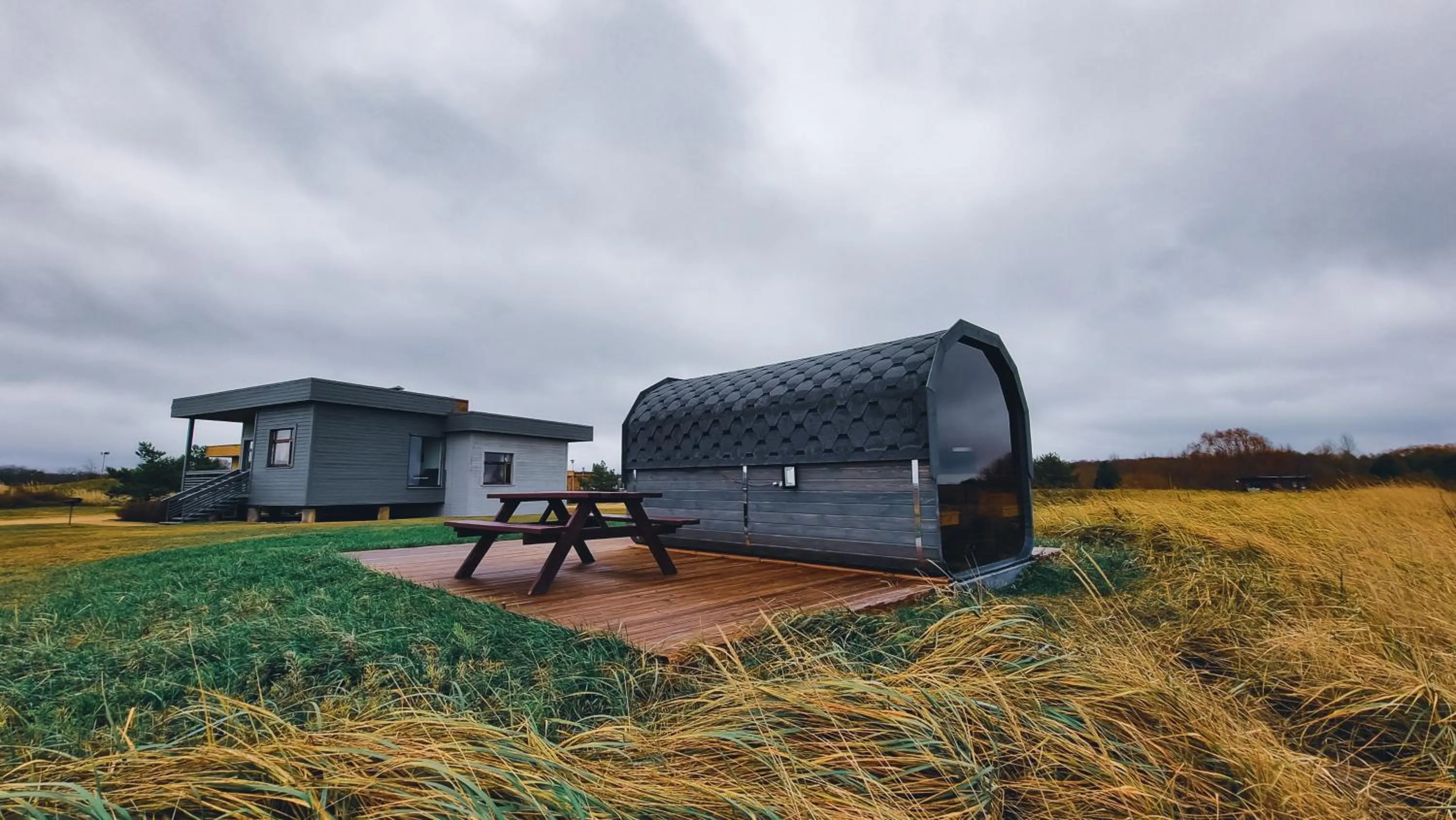 Property building in Kapteinu Osta