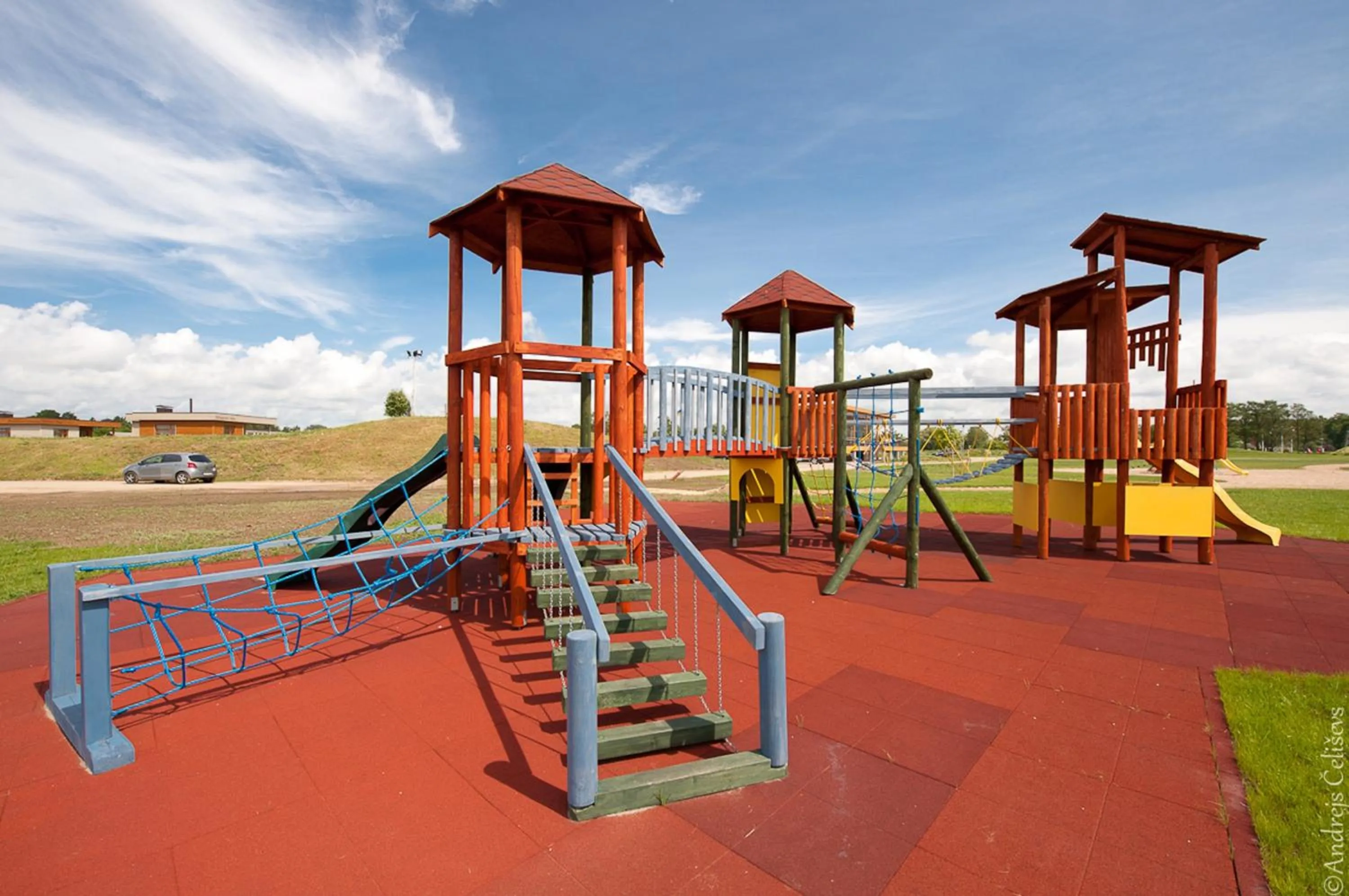 Kids's club in Kapteinu Osta