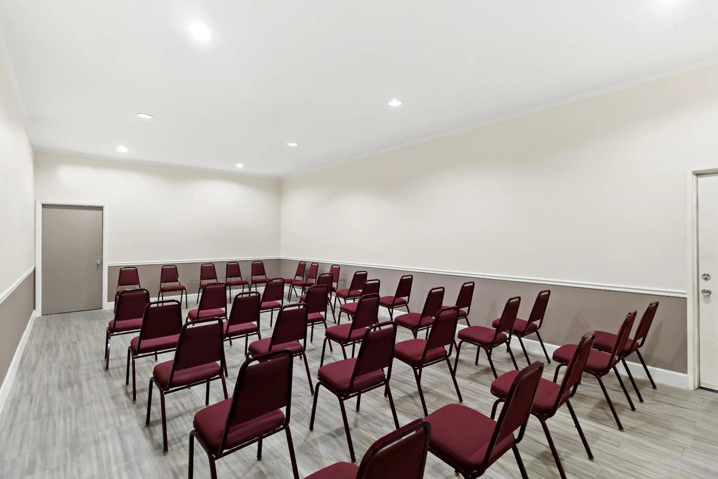 Meeting/conference room in Red Roof Inn Stafford, TX
