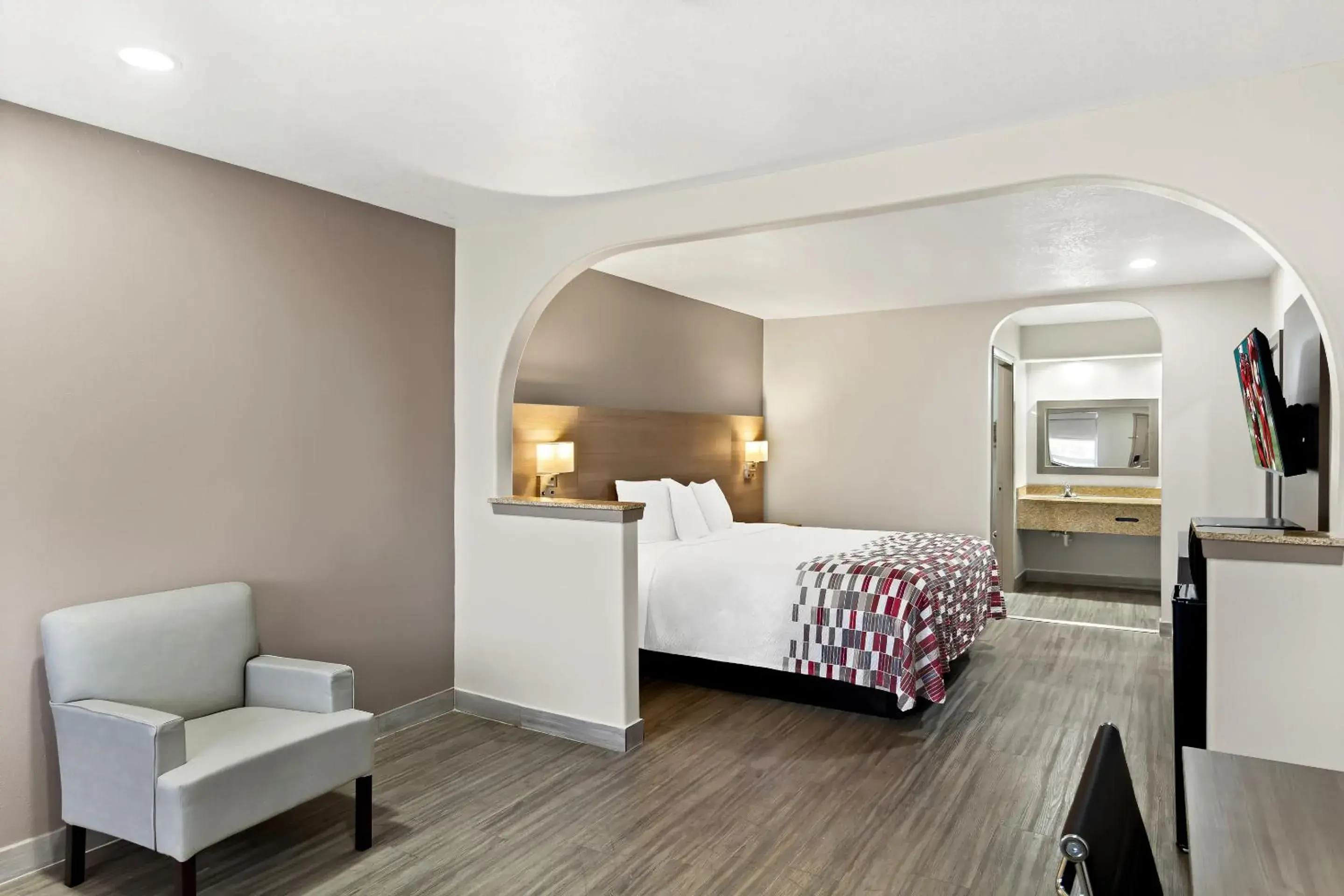 Bedroom, Bed in Red Roof Inn Stafford, TX Bedroom, Bed in Red Roof Inn Stafford, TX