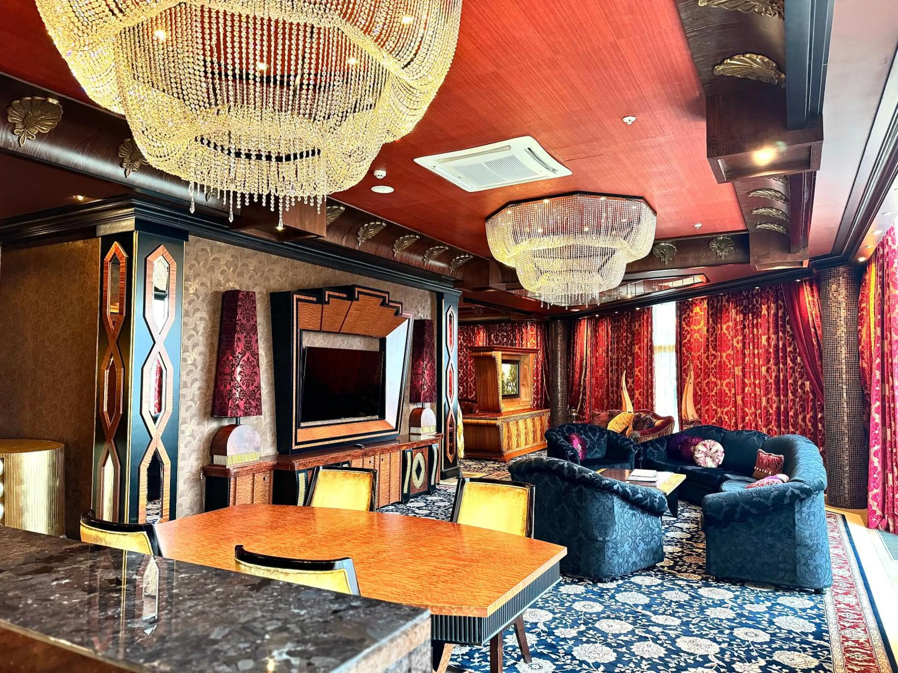 TV and multimedia in Royal SPA & Hotel Resort