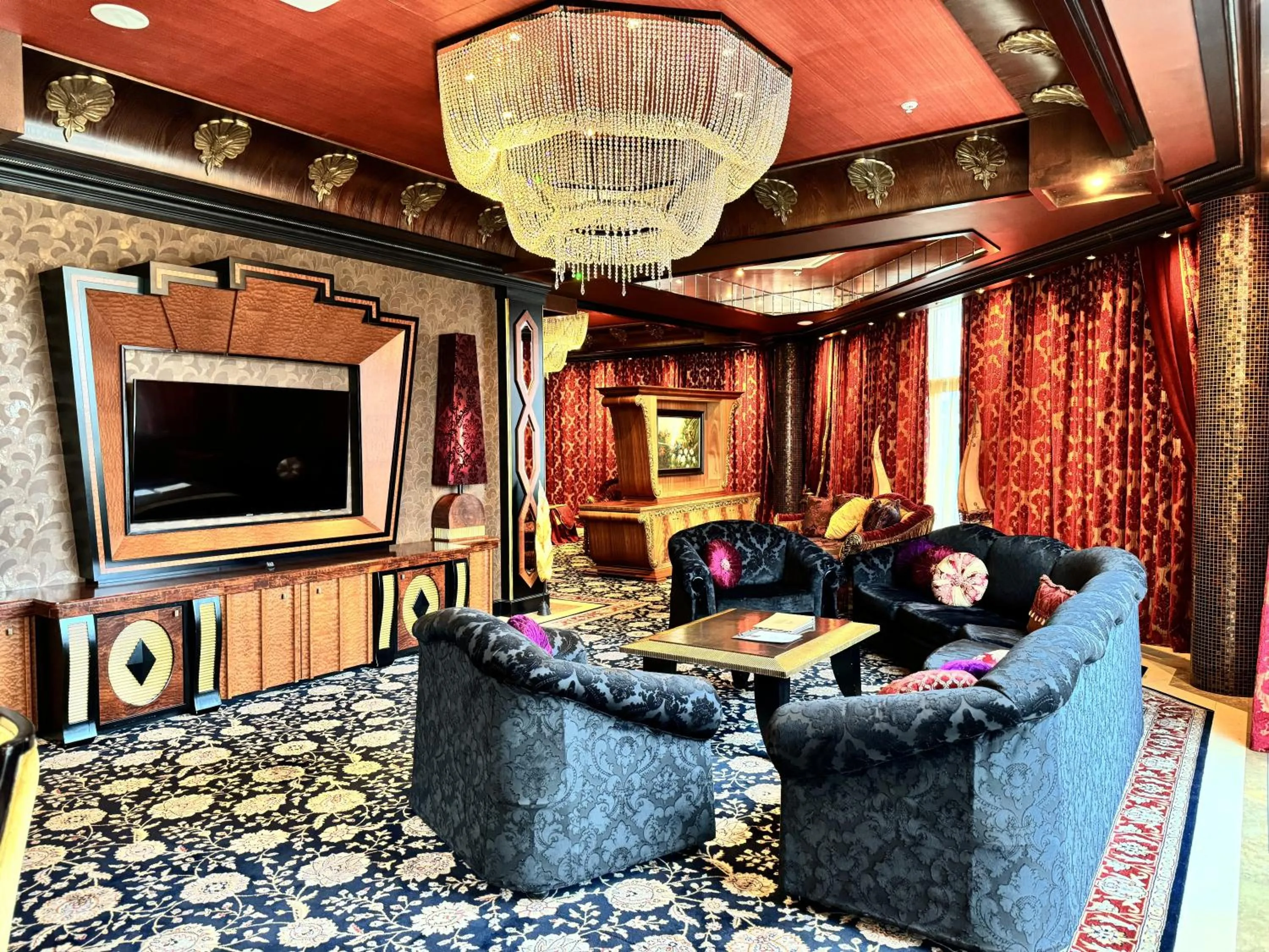 TV and multimedia in Royal SPA & Hotel Resort