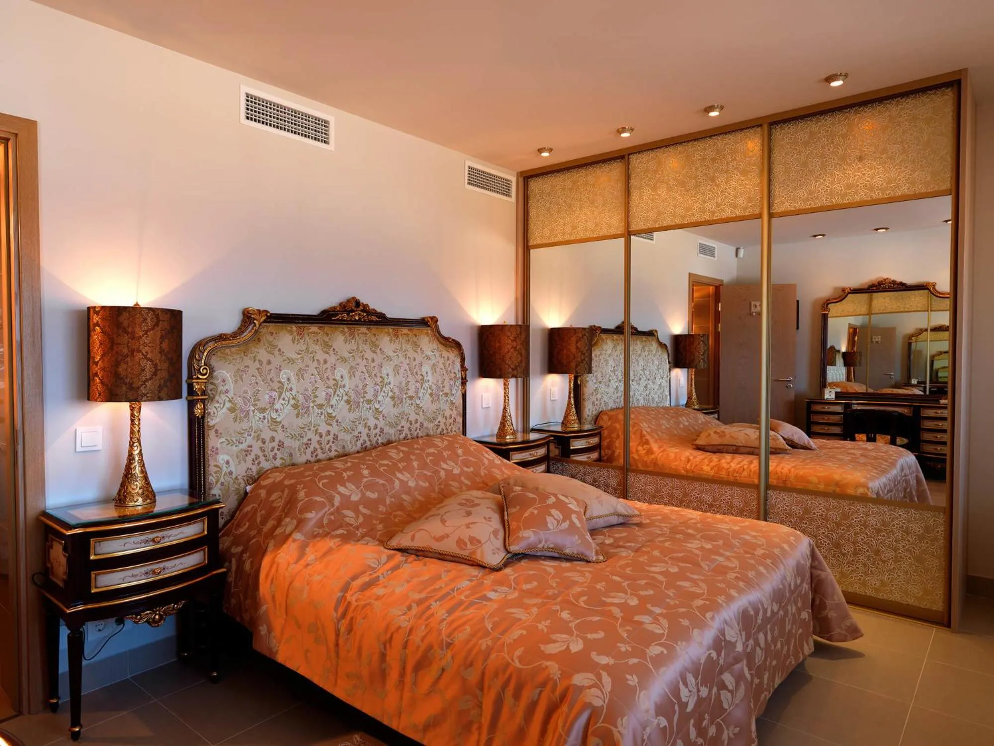 Deluxe Suite with Sea View in Boutique Hotel Light House Jurmala