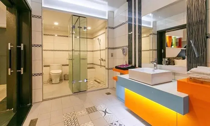 Bathroom in Soho Motel