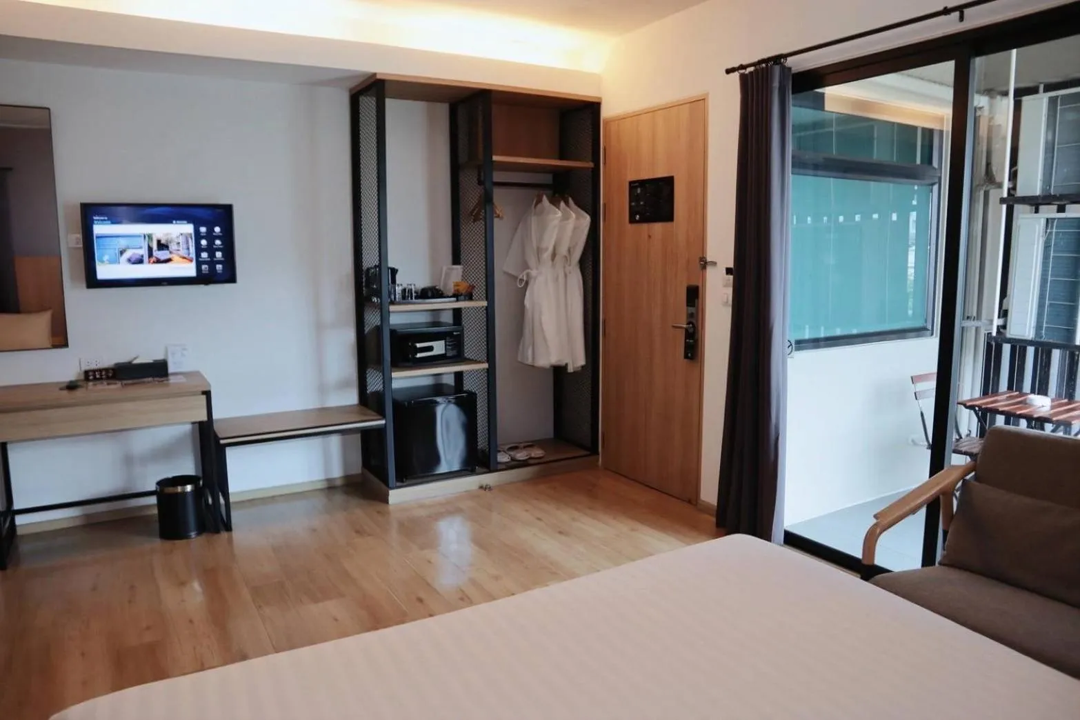 Bed in Mii Hotel Srinakarin