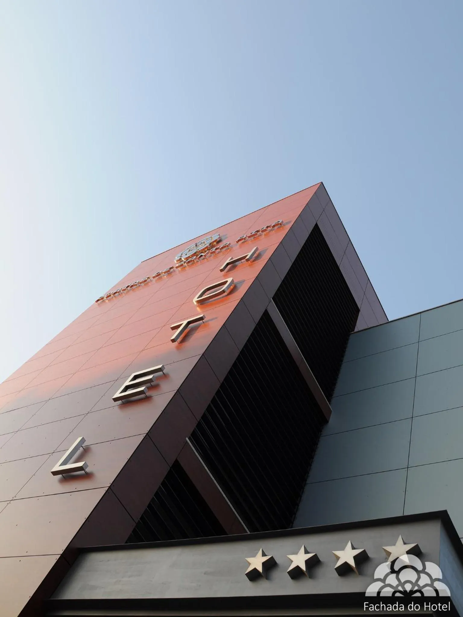 Facade/entrance in Hotel Portas De Santa Rita