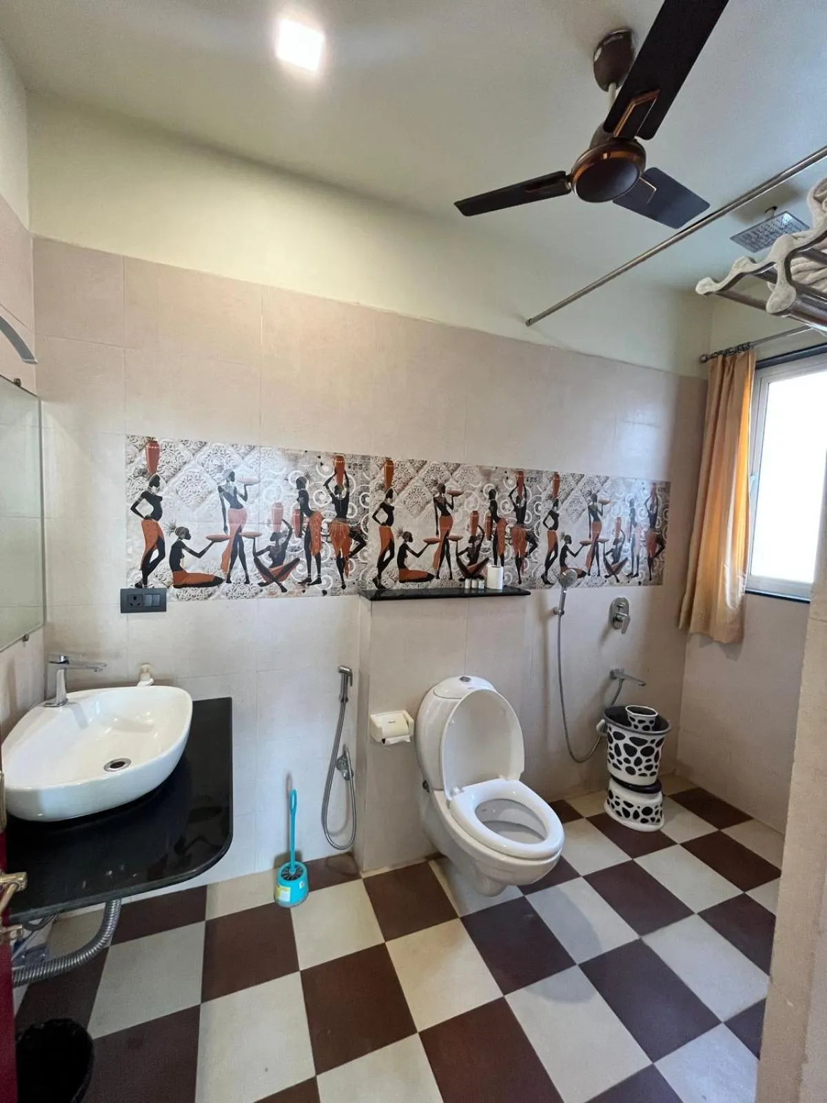 Toilet in Hotel The Tiger