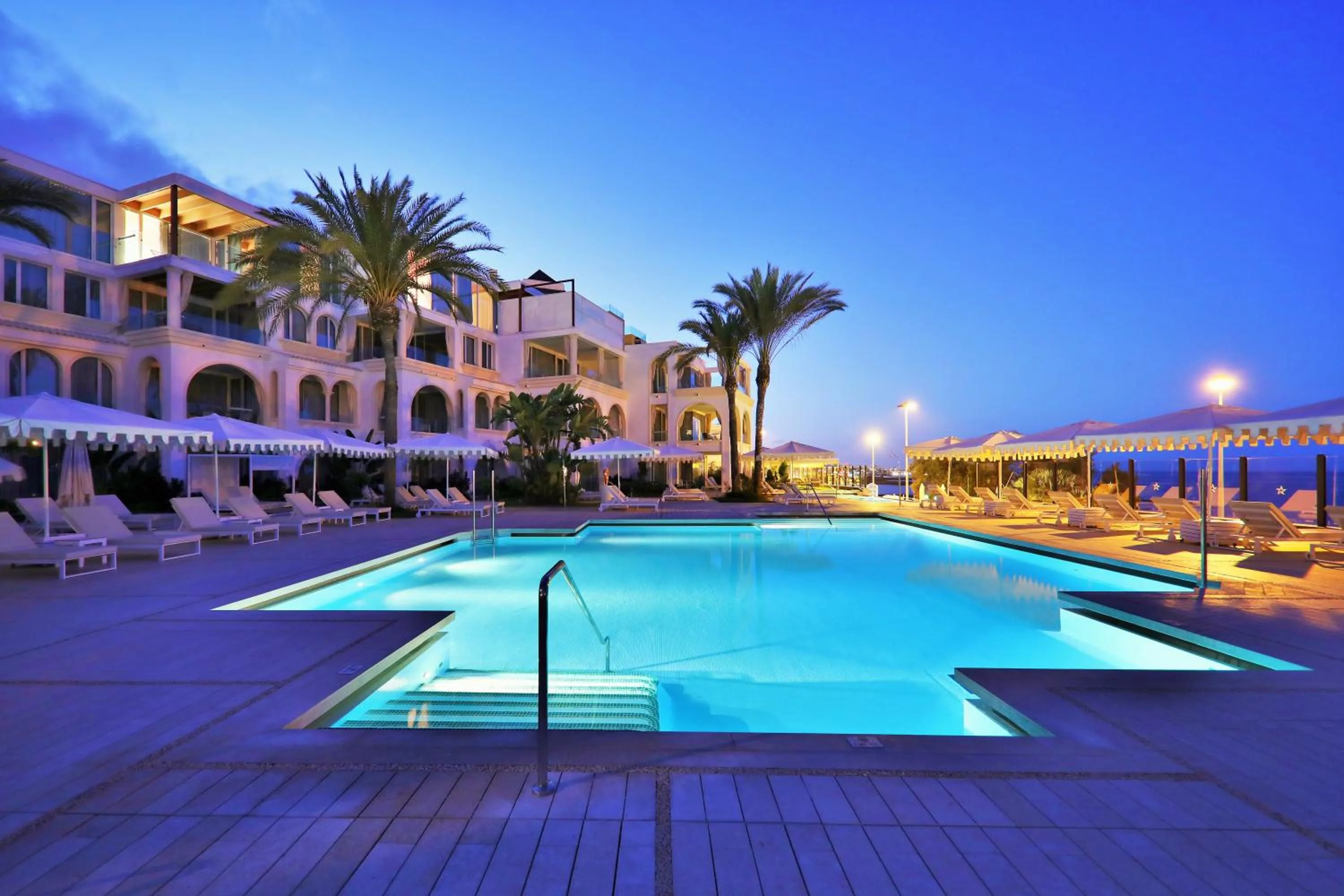 Swimming pool in JOIA Salomé by Iberostar -Adults Only