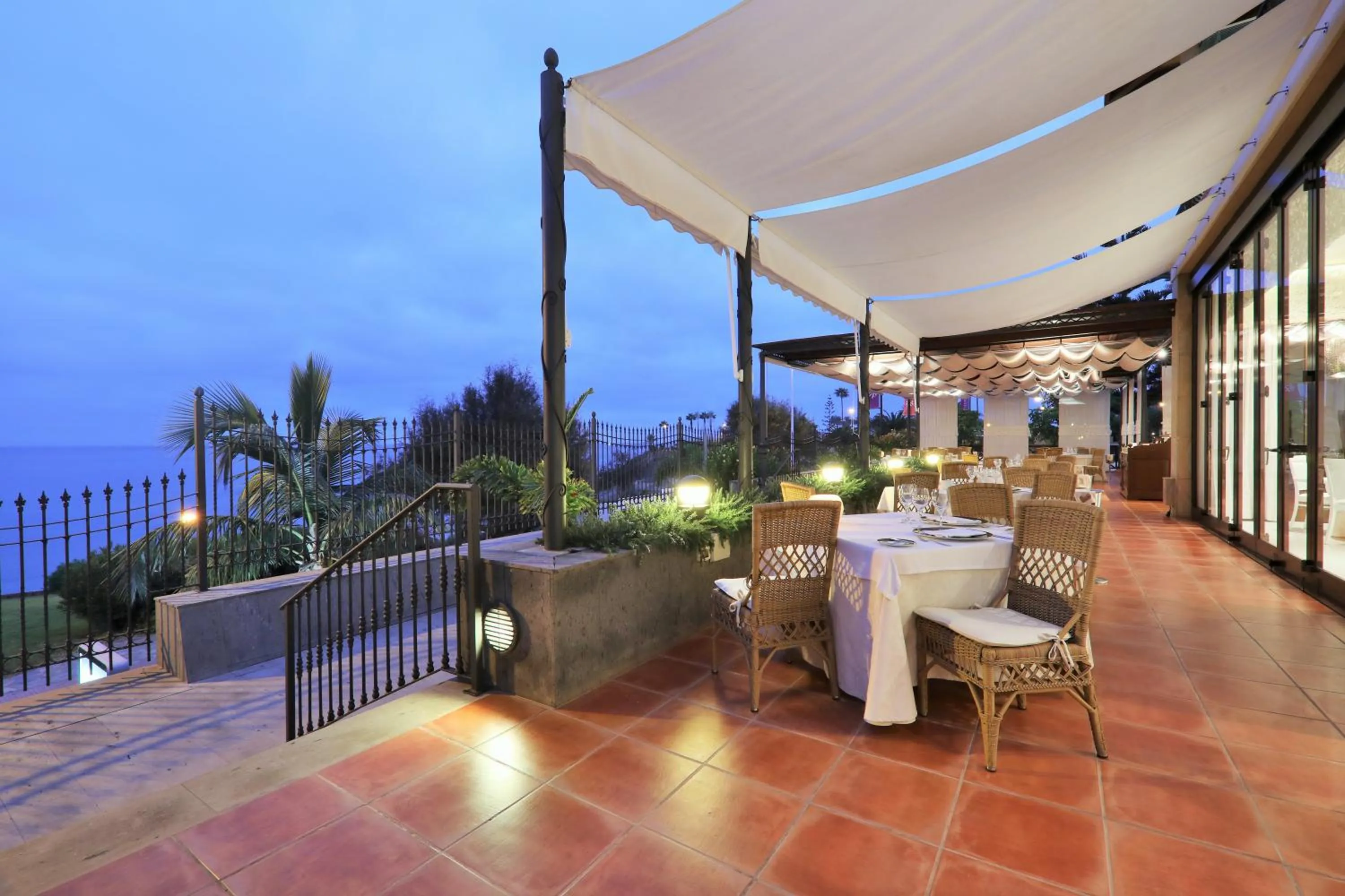 Restaurant/places to eat in JOIA Salomé by Iberostar -Adults Only