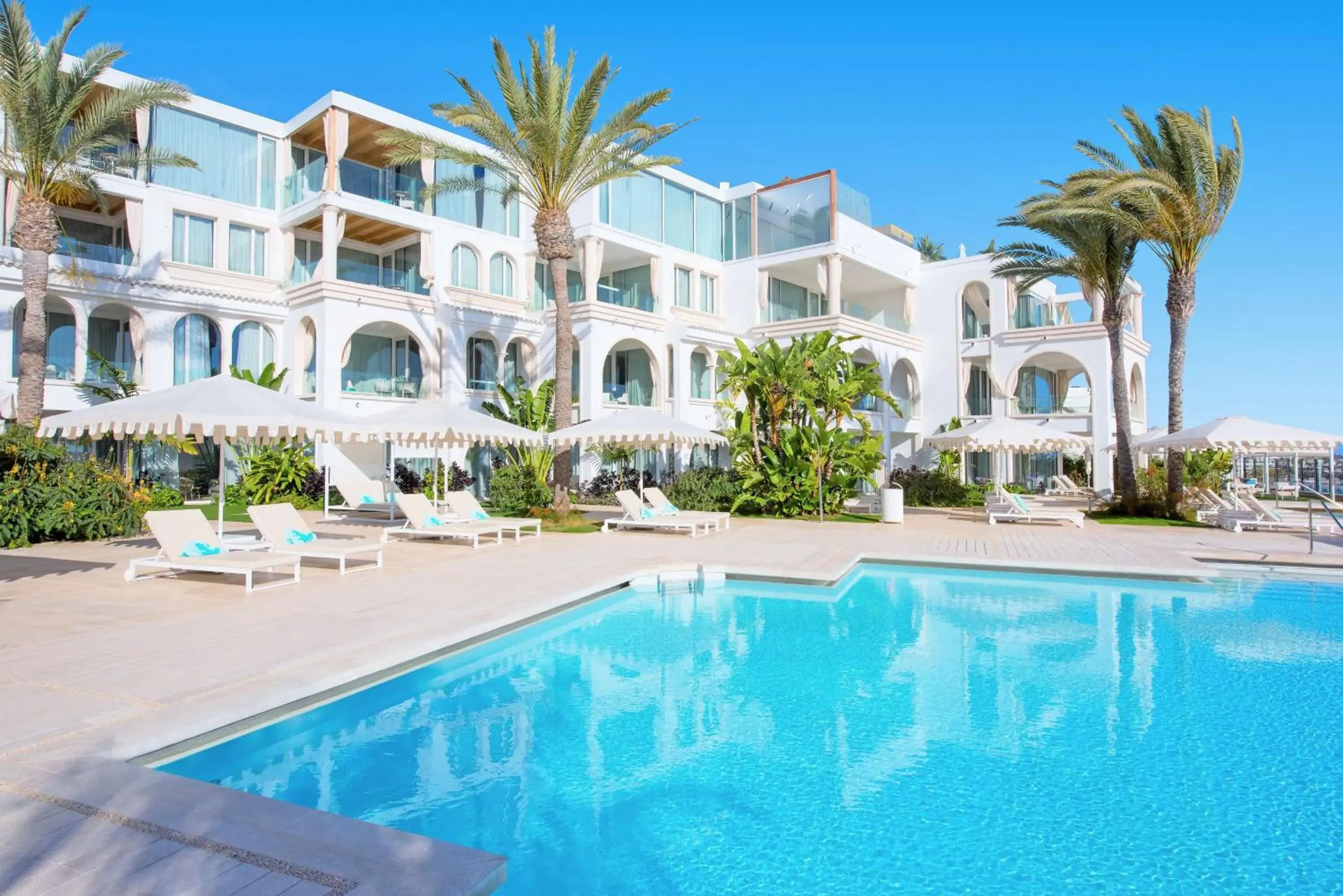 Swimming pool in JOIA Salomé by Iberostar -Adults Only Swimming pool in JOIA Salomé by Iberostar -Adults Only