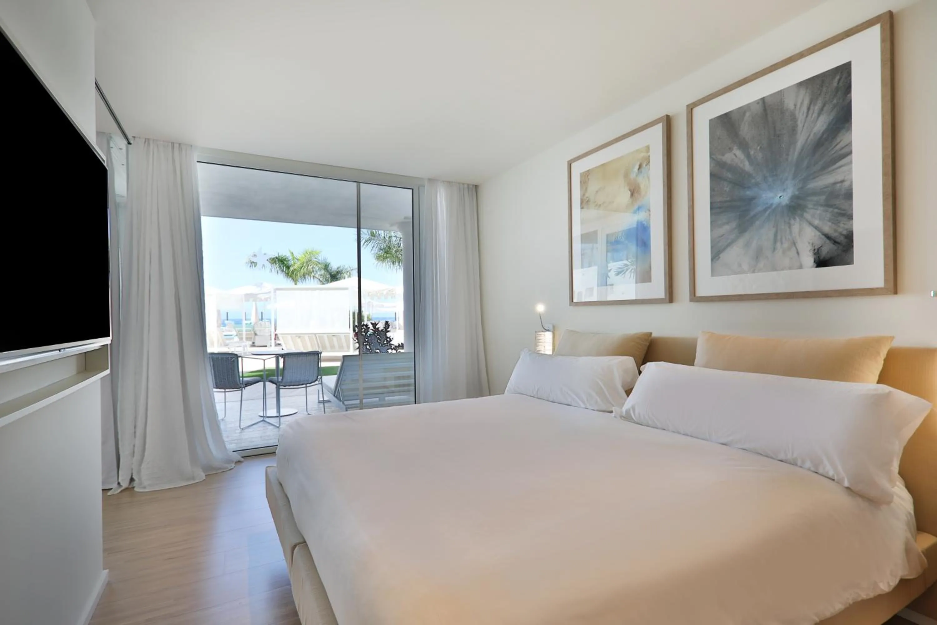 Bedroom, Bed in JOIA Salomé by Iberostar -Adults Only