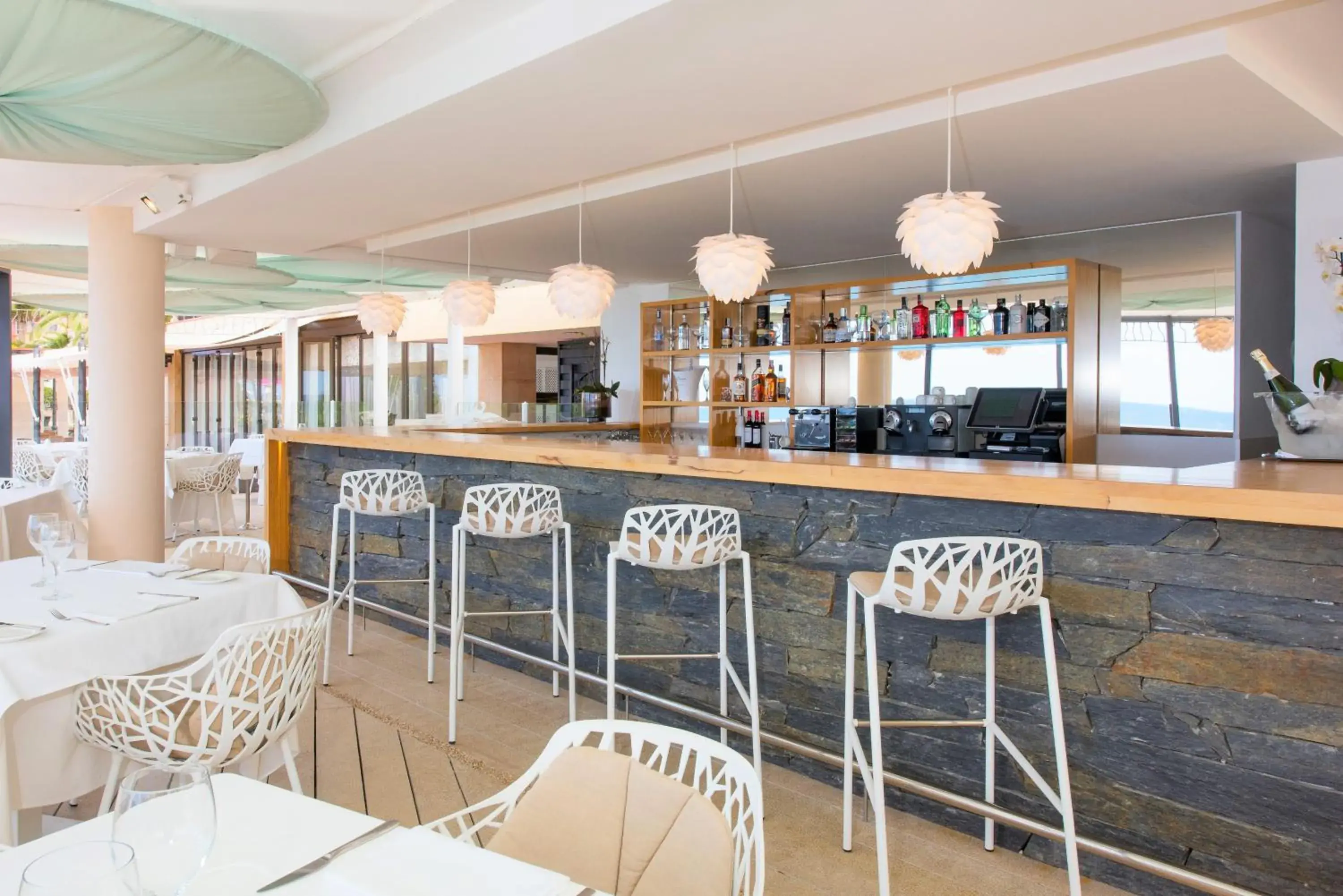 Lounge or bar in JOIA Salomé by Iberostar -Adults Only Lounge or bar in JOIA Salomé by Iberostar -Adults Only