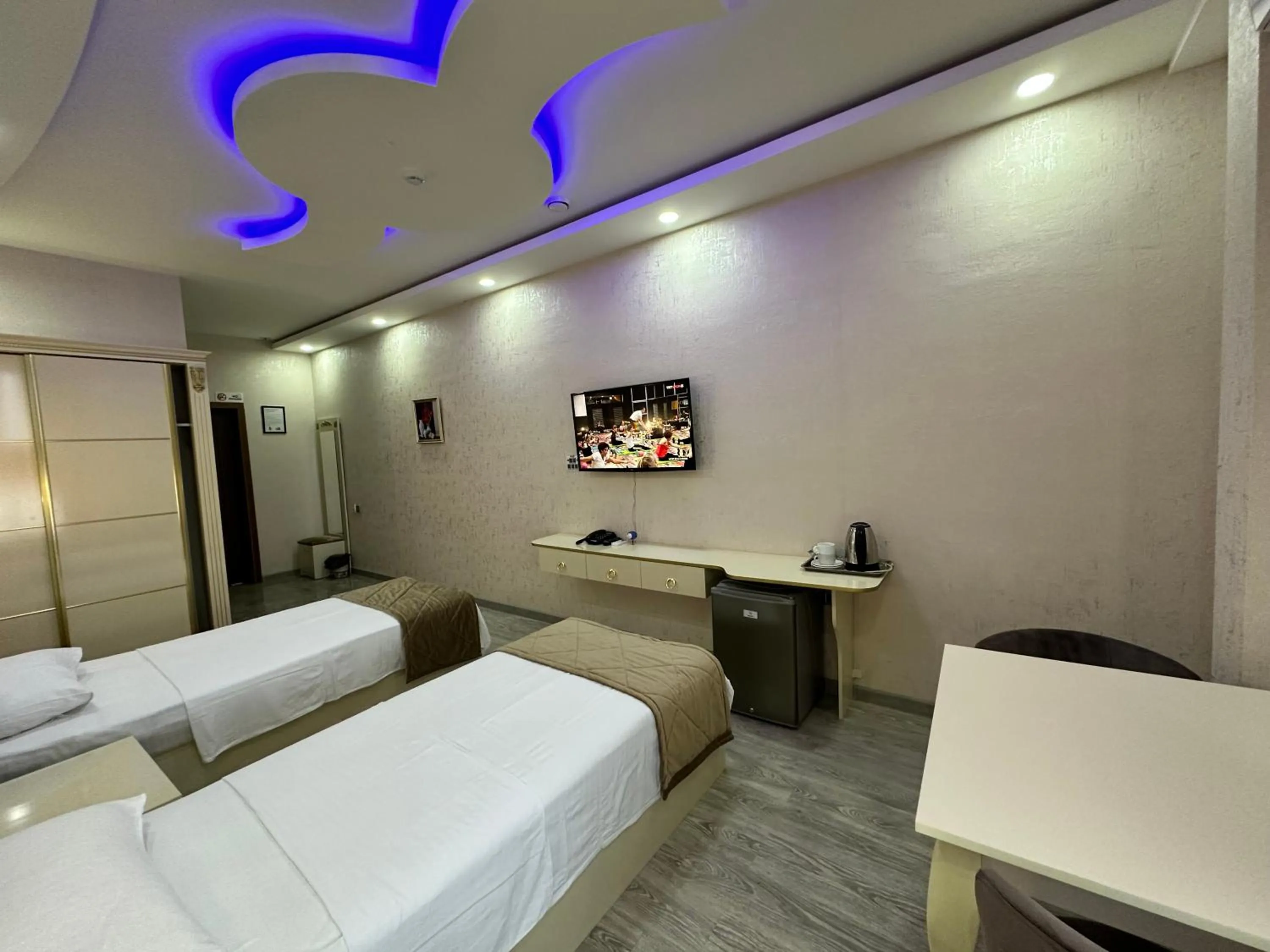 Bed in Starway Hotel