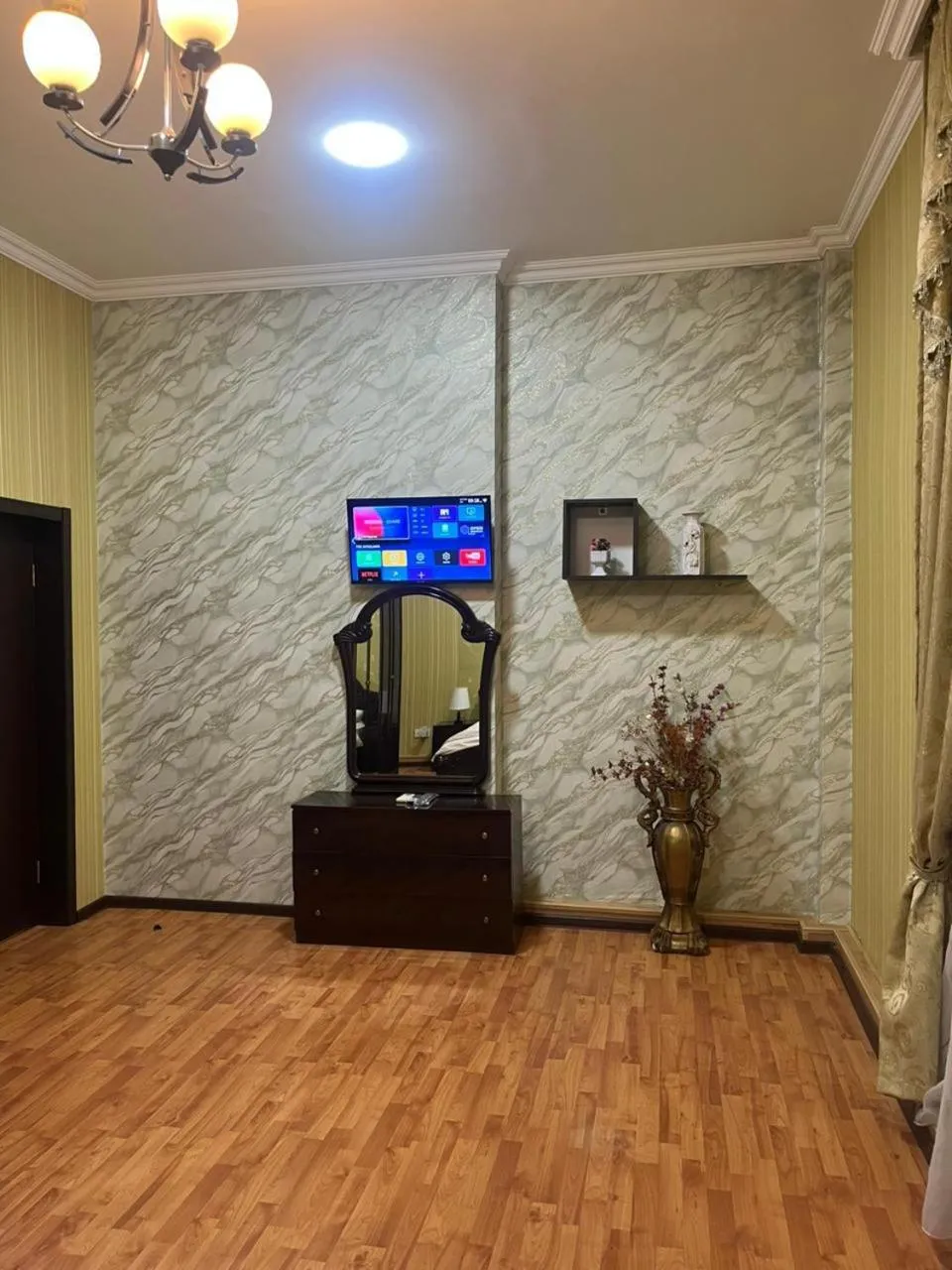 TV and multimedia in Starway Hotel