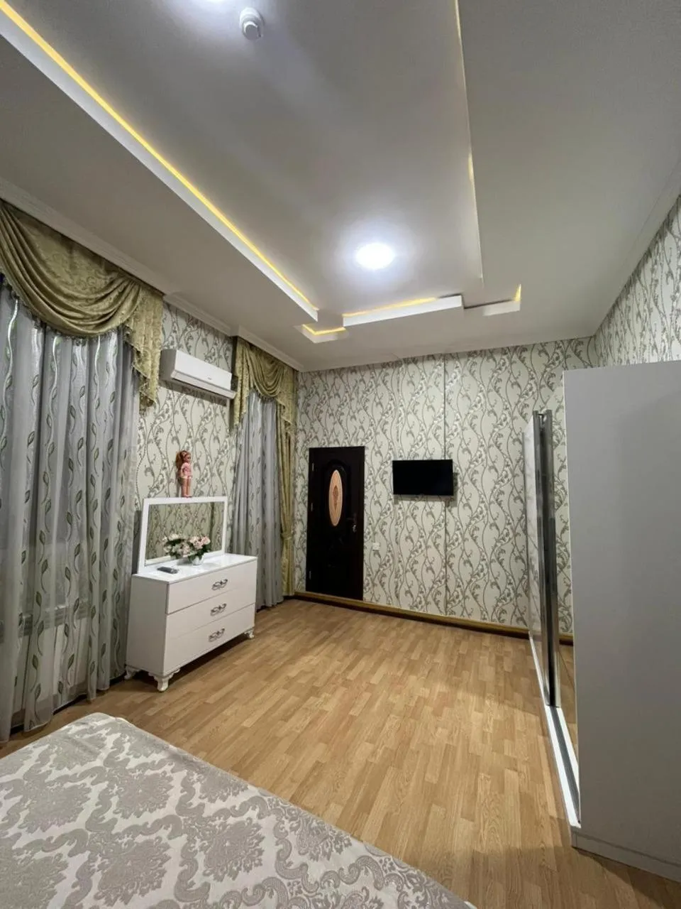 Bed in Starway Hotel