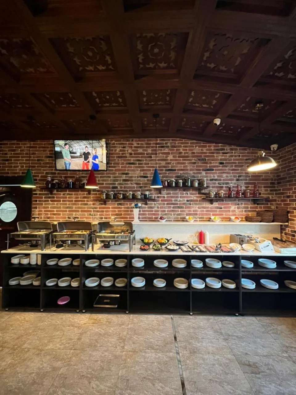 Restaurant/places to eat in Starway Hotel