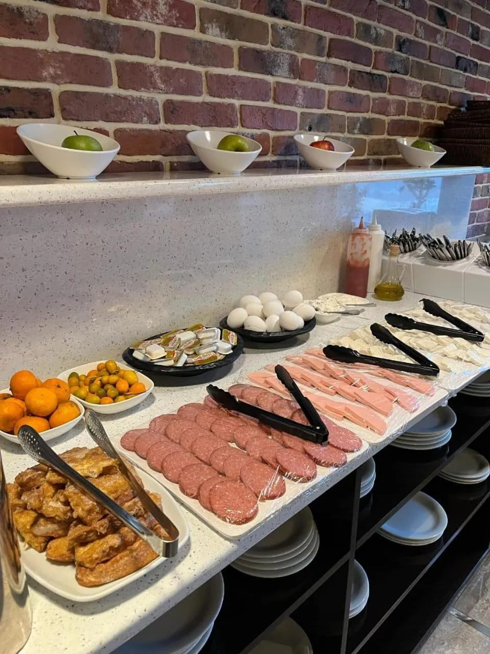 Restaurant/places to eat in Starway Hotel