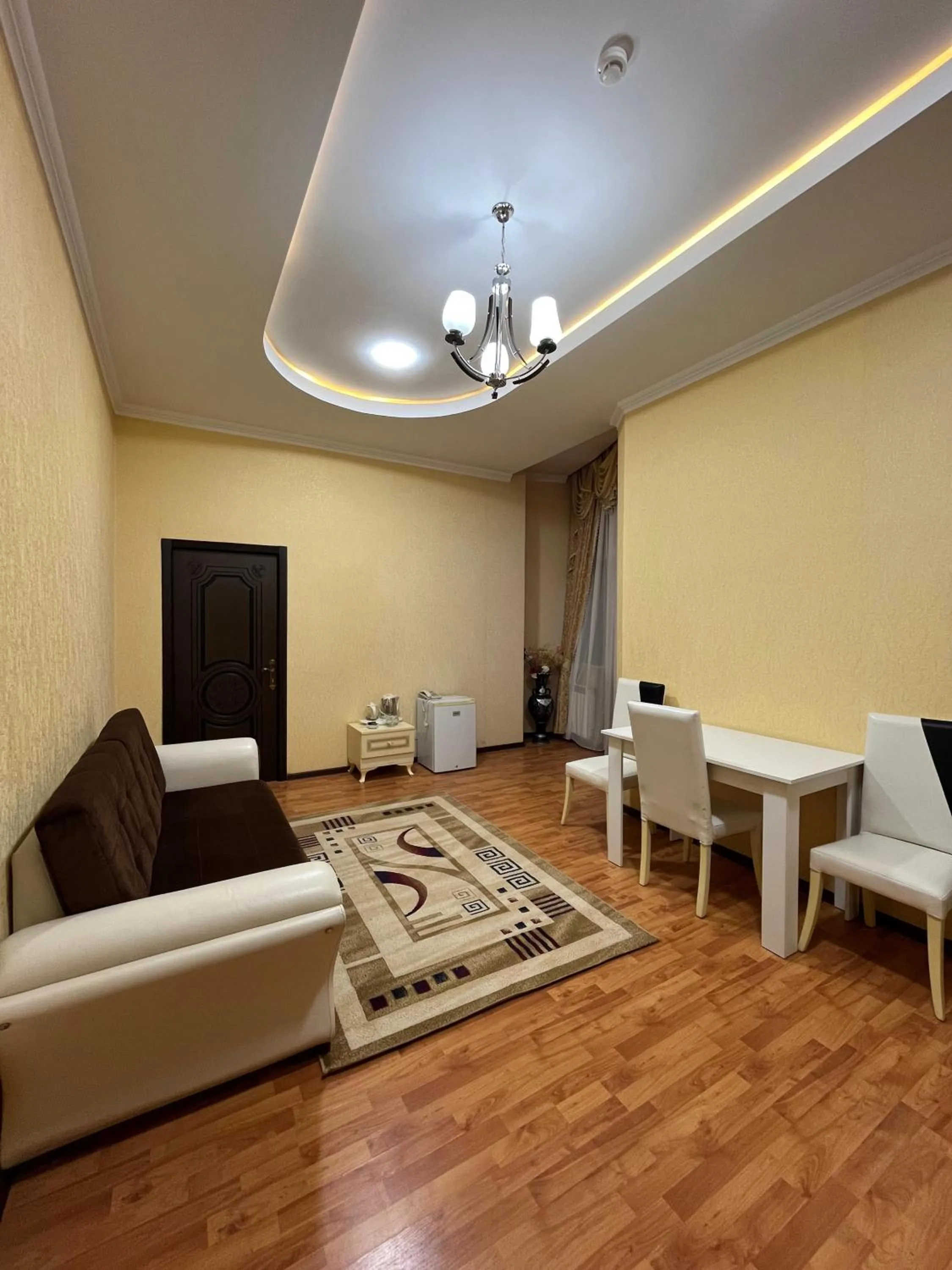 Living room in Starway Hotel