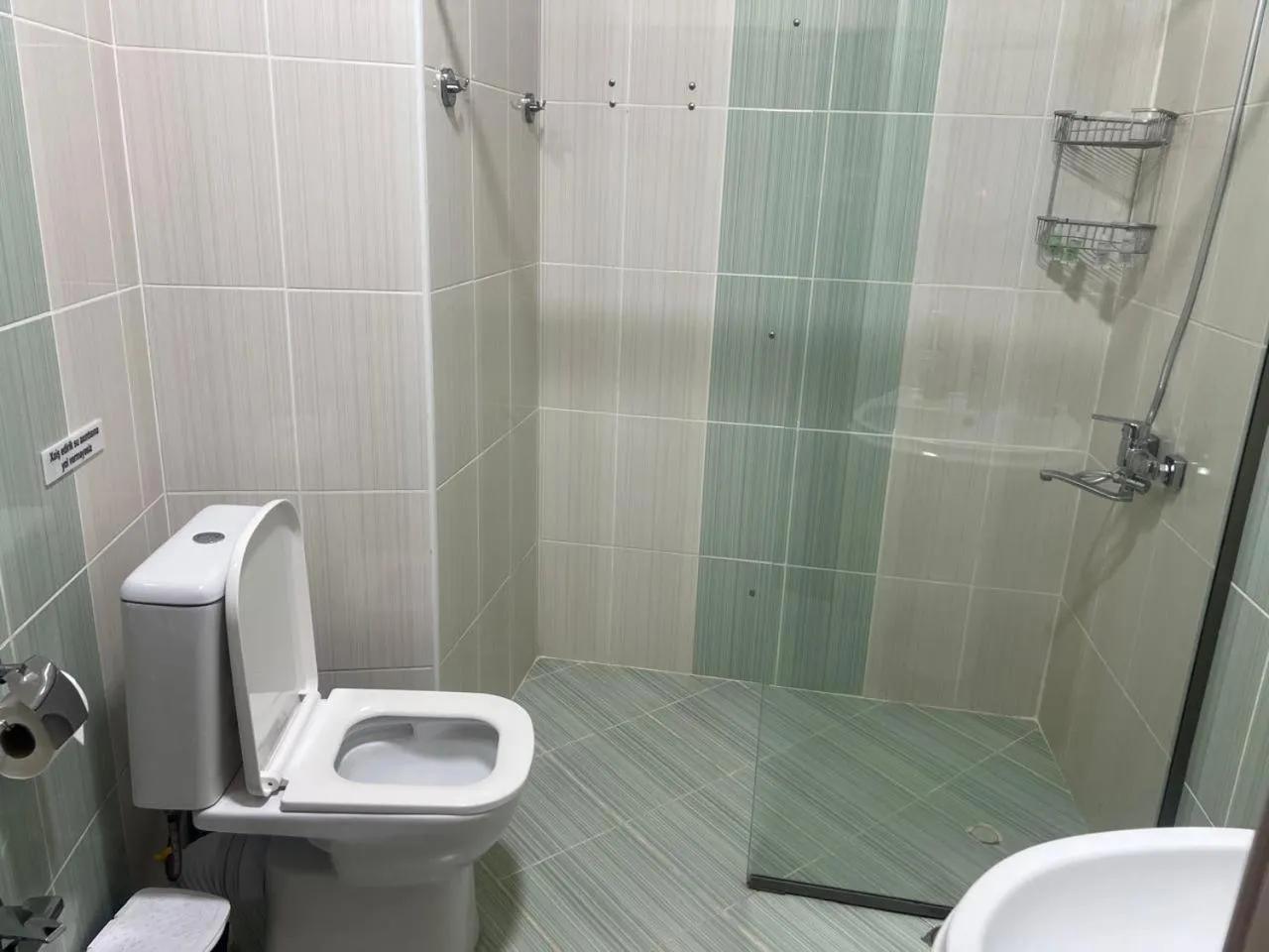 Shower in Starway Hotel