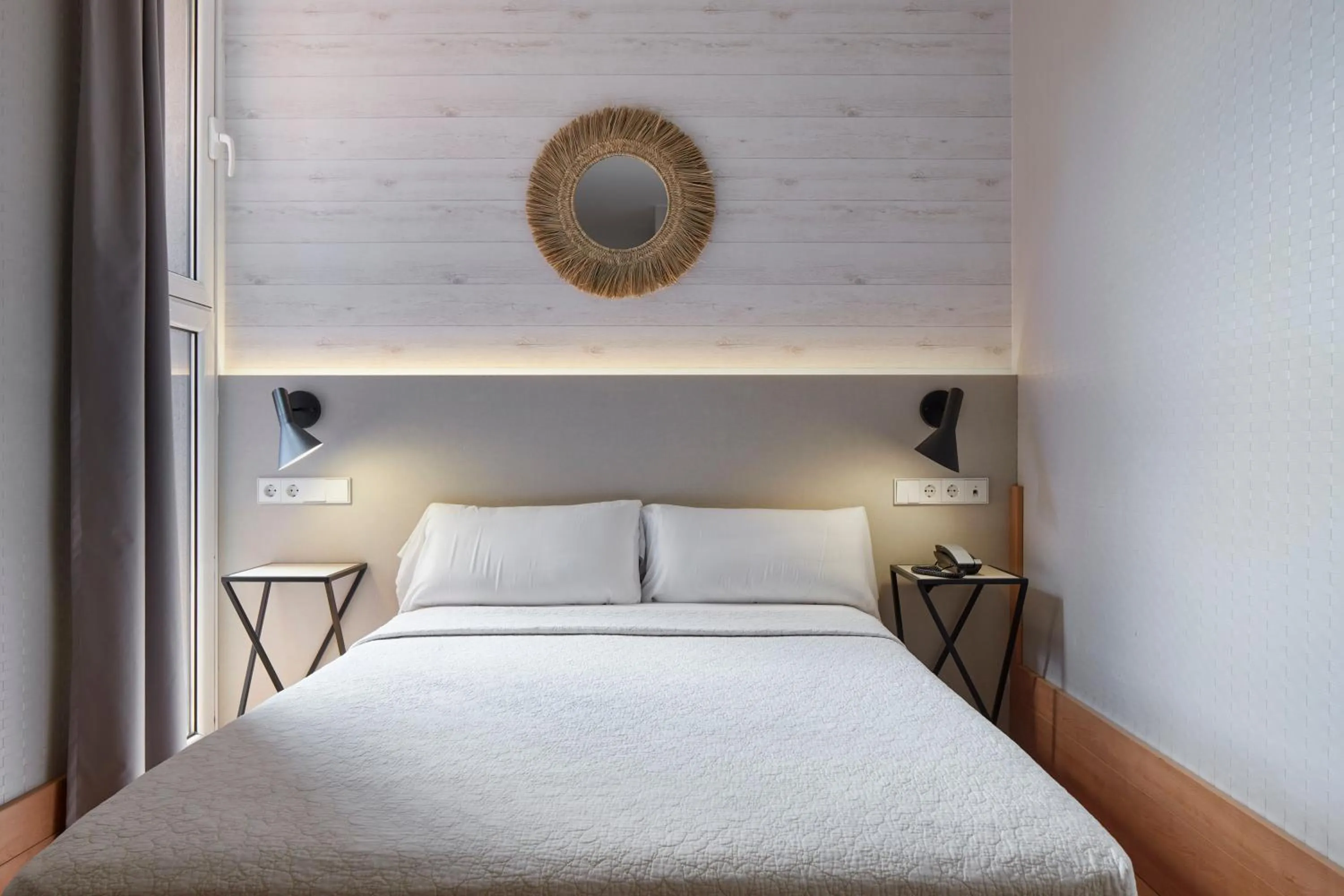 Photo of the whole room, Bed in Hotel Berri Versalles