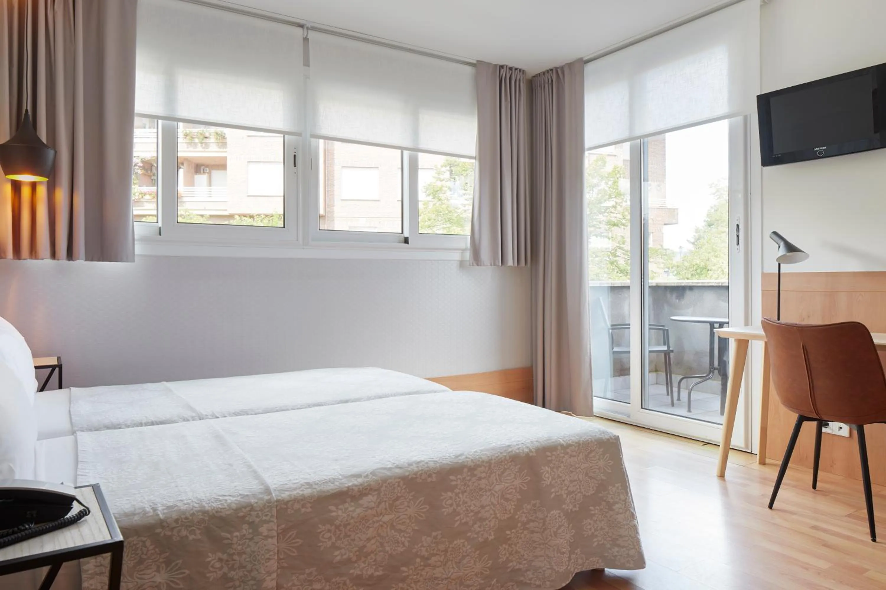 Bedroom, Bed in Hotel Berri Versalles