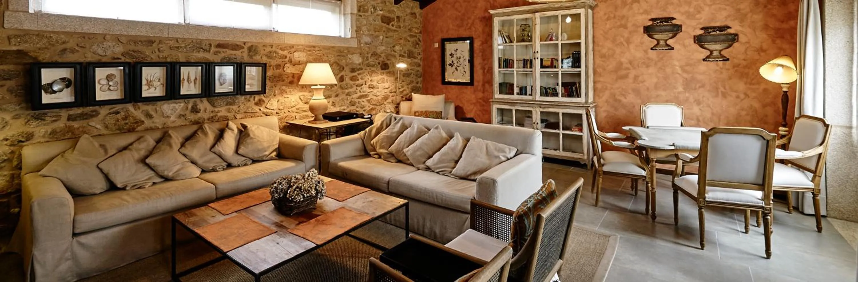 Seating area in Hotel Rustico Lugar Do Cotariño