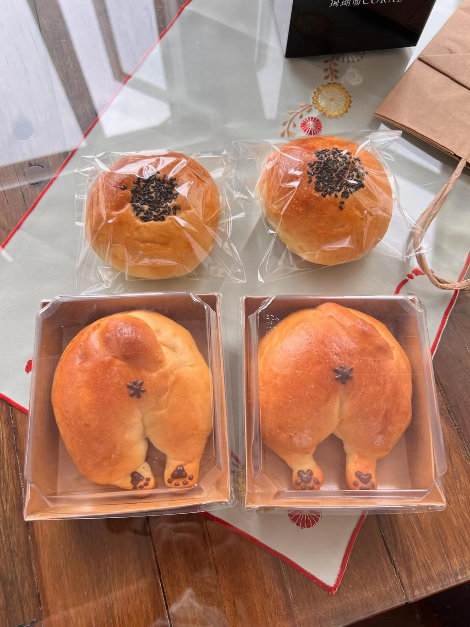 Food and drinks in Coral B&B