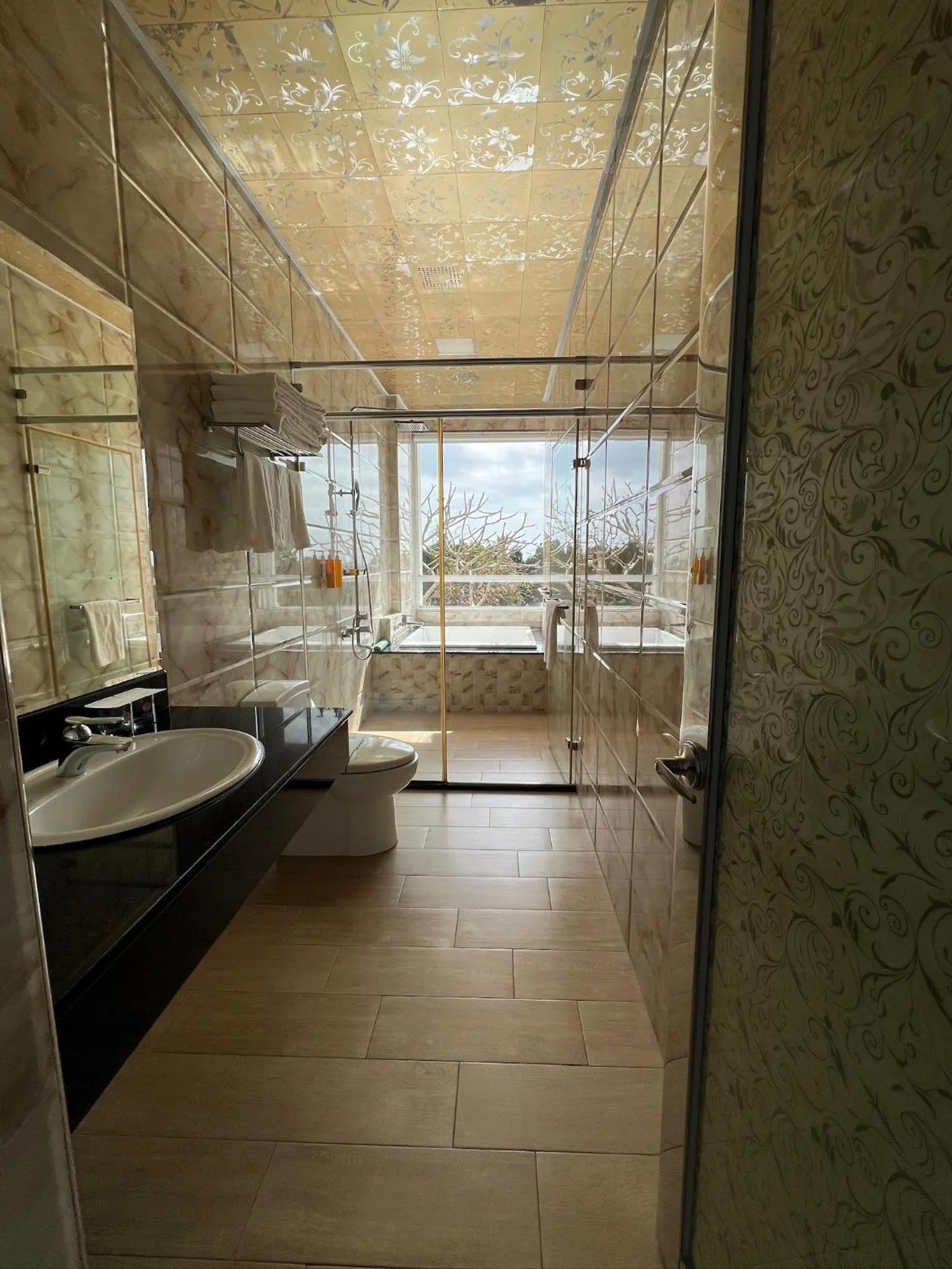 Bathroom in Coral B&B