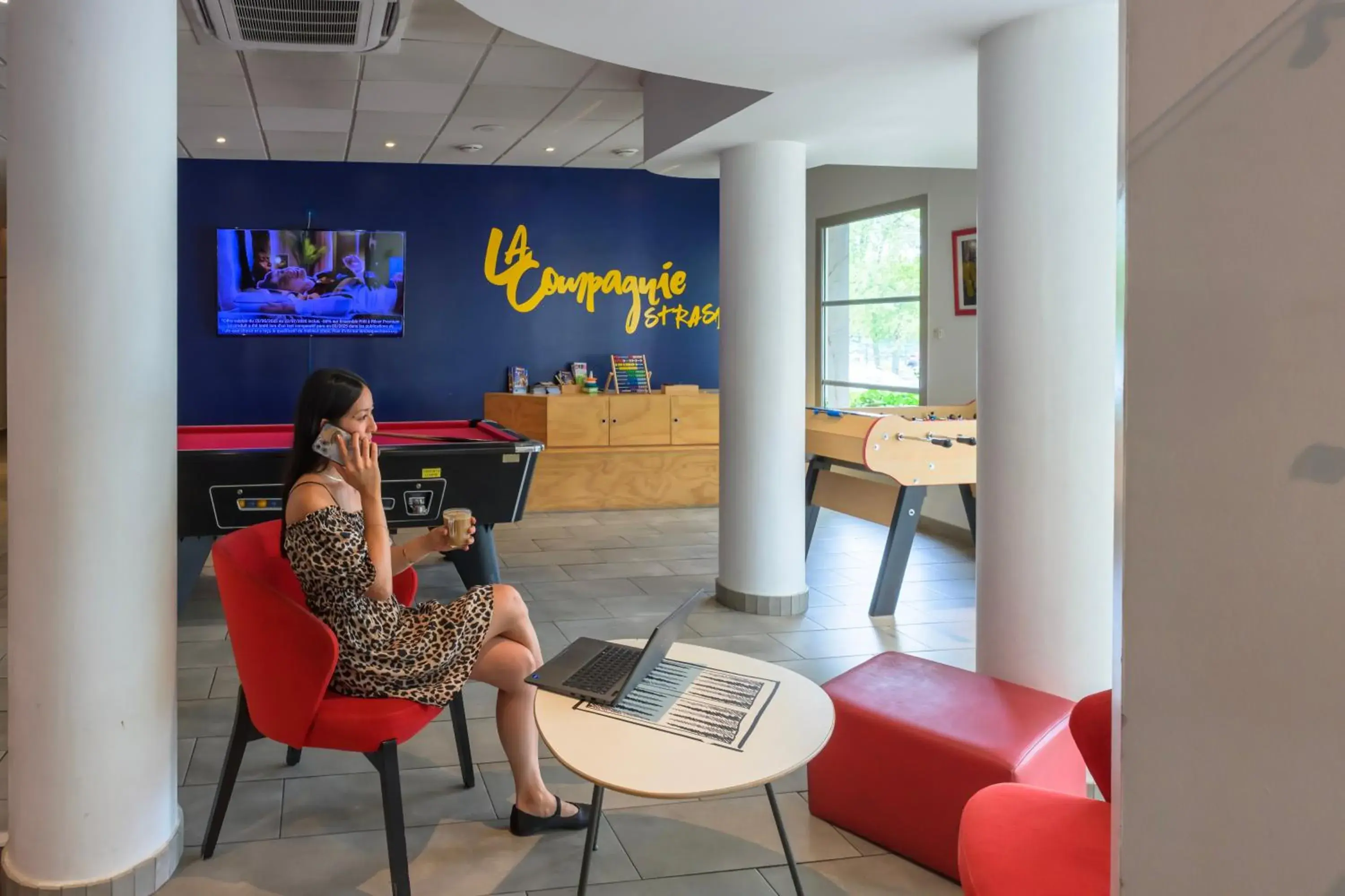 Living room in ibis Strasbourg Aéroport Le Zénith Living room in ibis Strasbourg Aéroport Le Zénith