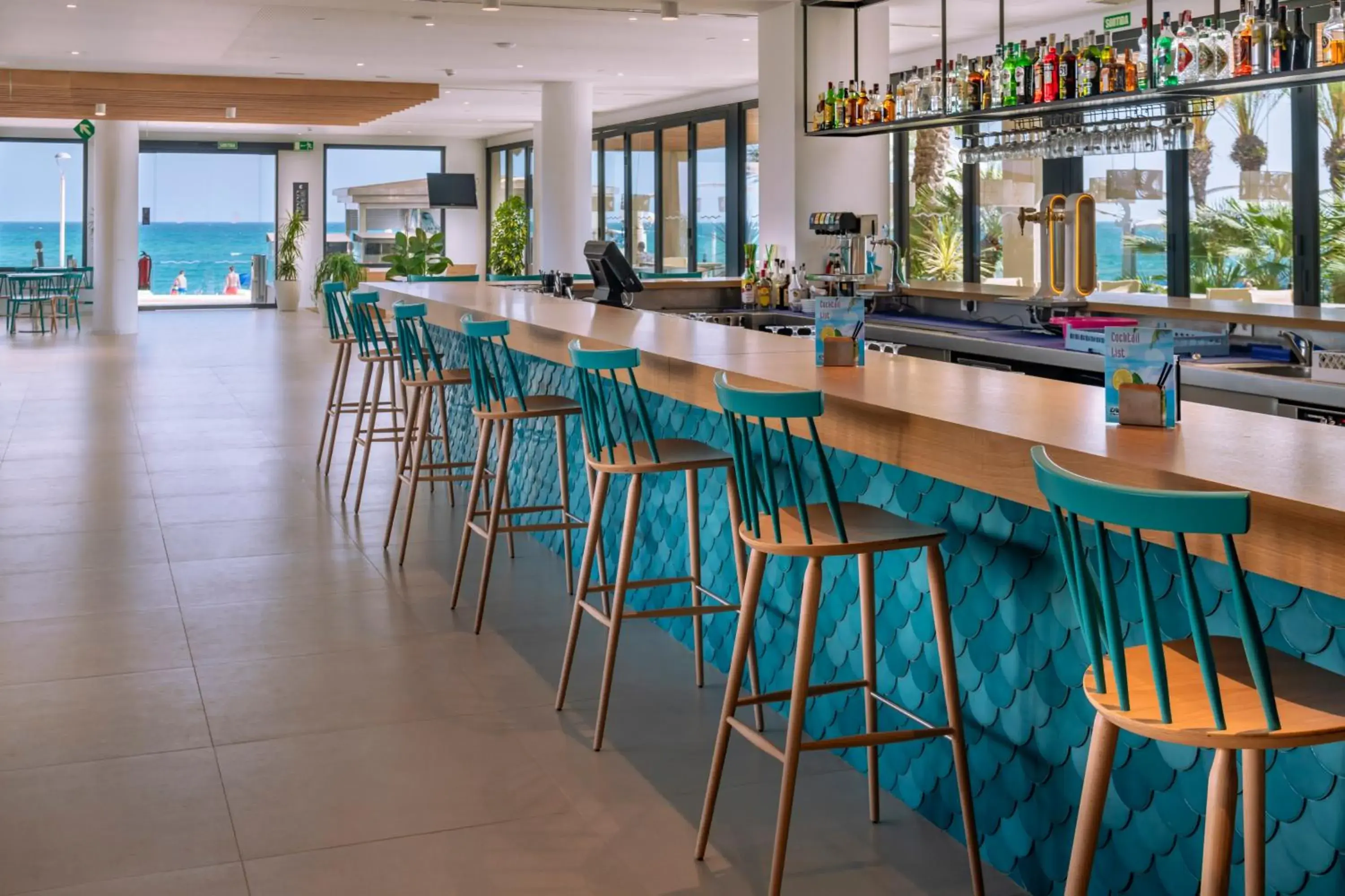 Lounge or bar in Caprici Beach Hotel & Spa Lounge or bar in Caprici Beach Hotel & Spa