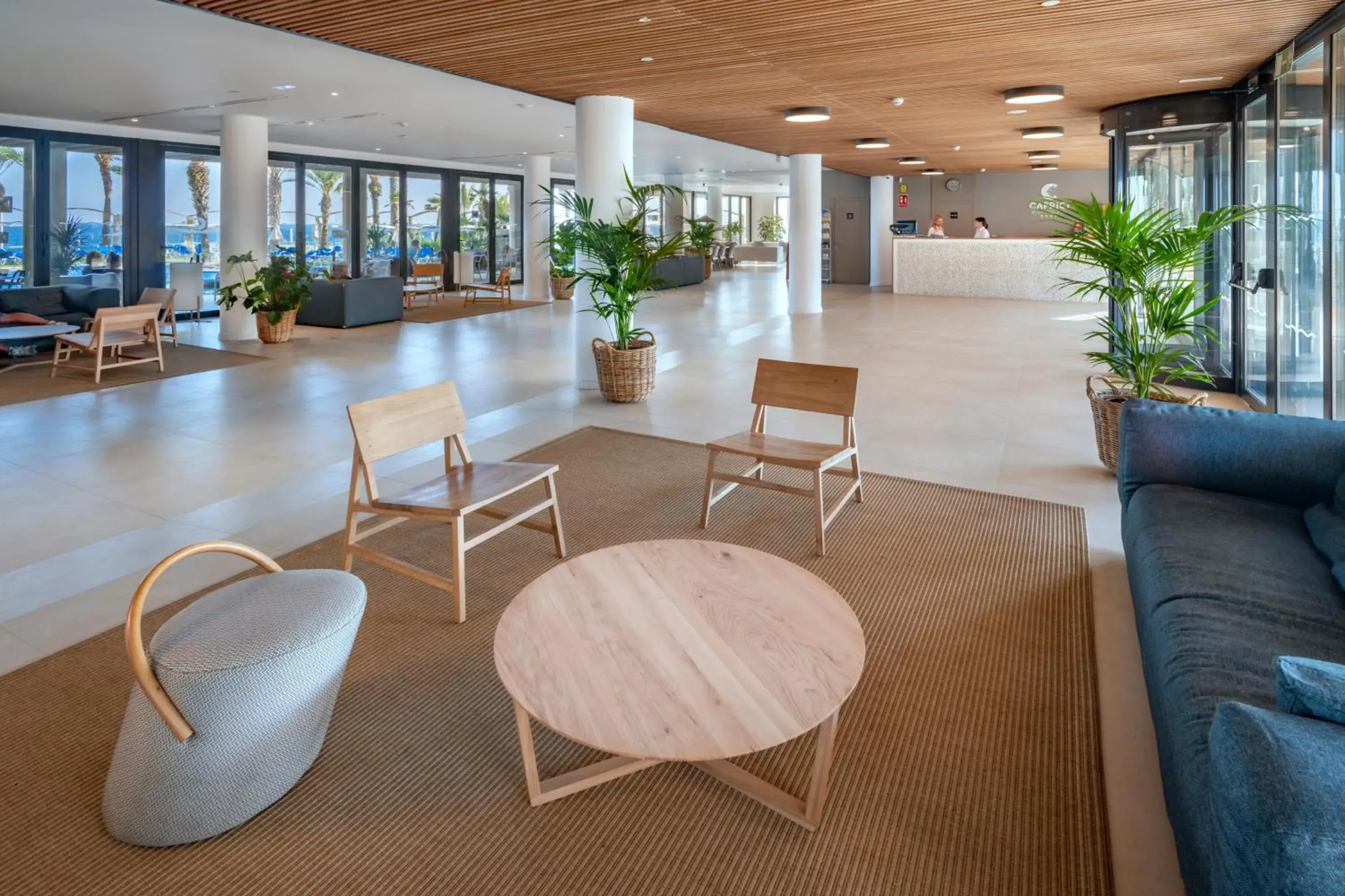 Living room in Caprici Beach Hotel & Spa Living room in Caprici Beach Hotel & Spa