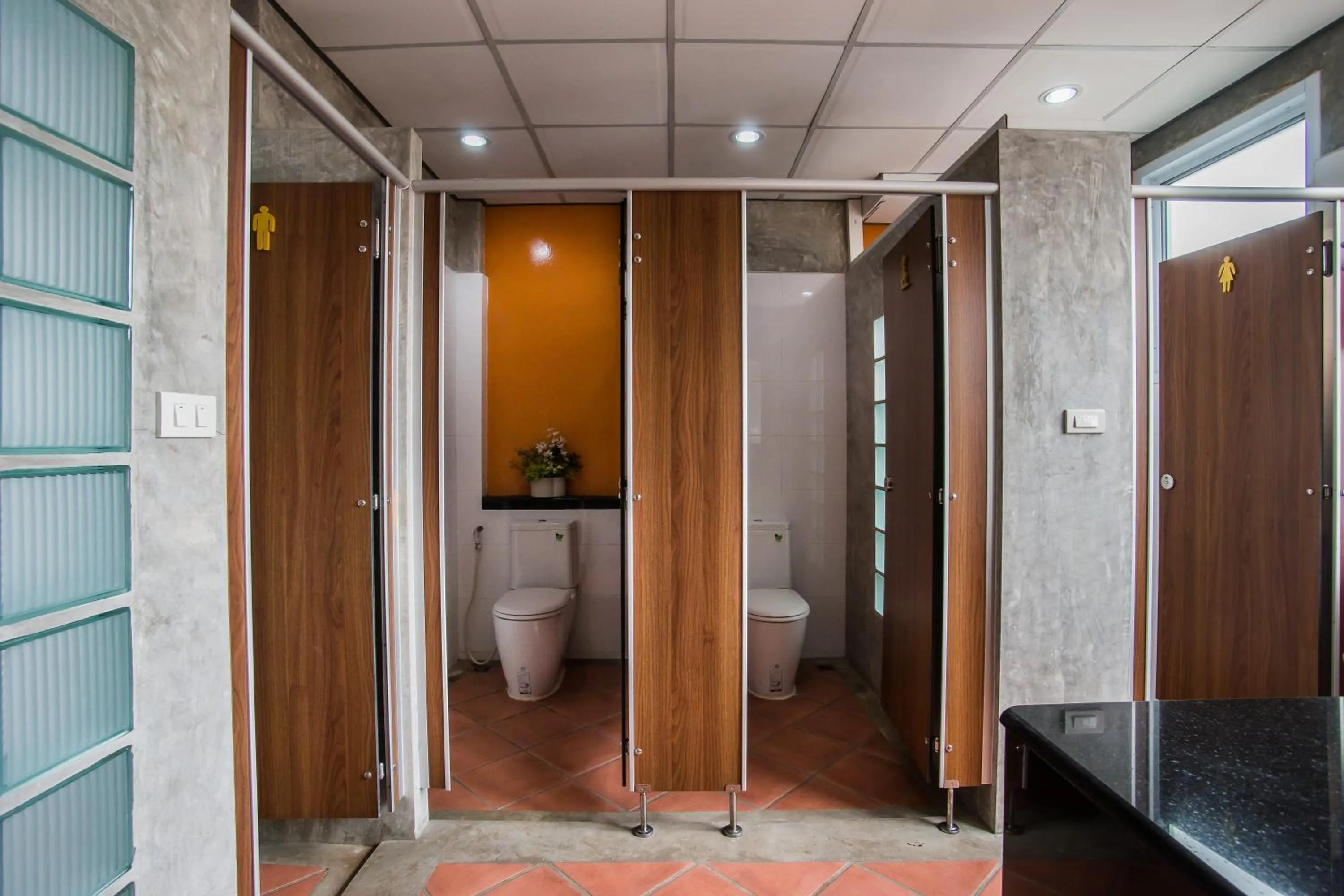 Bathroom in Banthat Thong Hostel