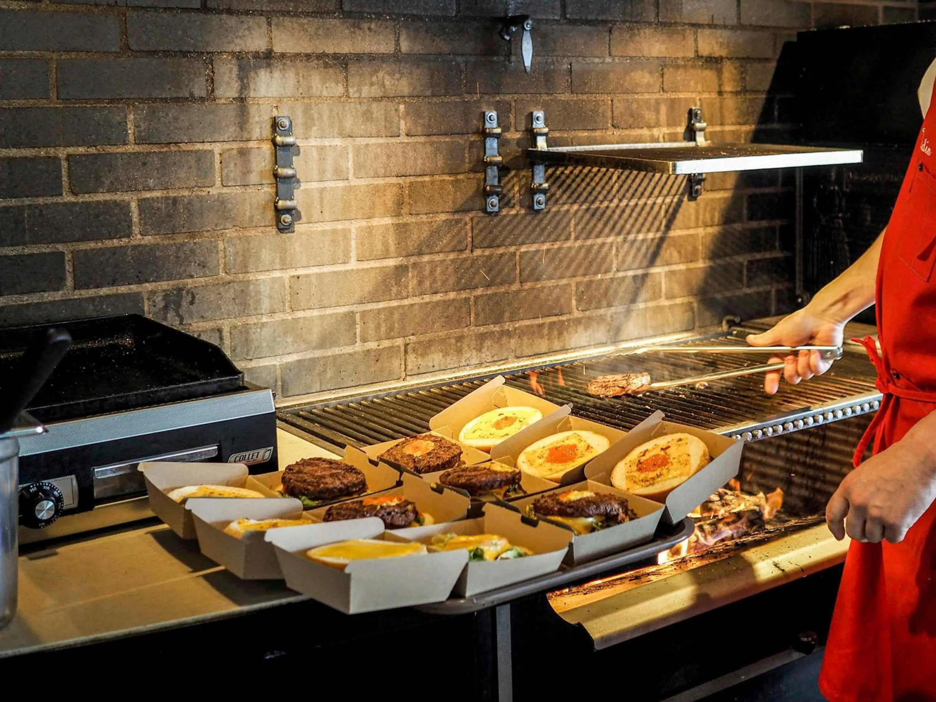 Property building in ibis Orange Centre