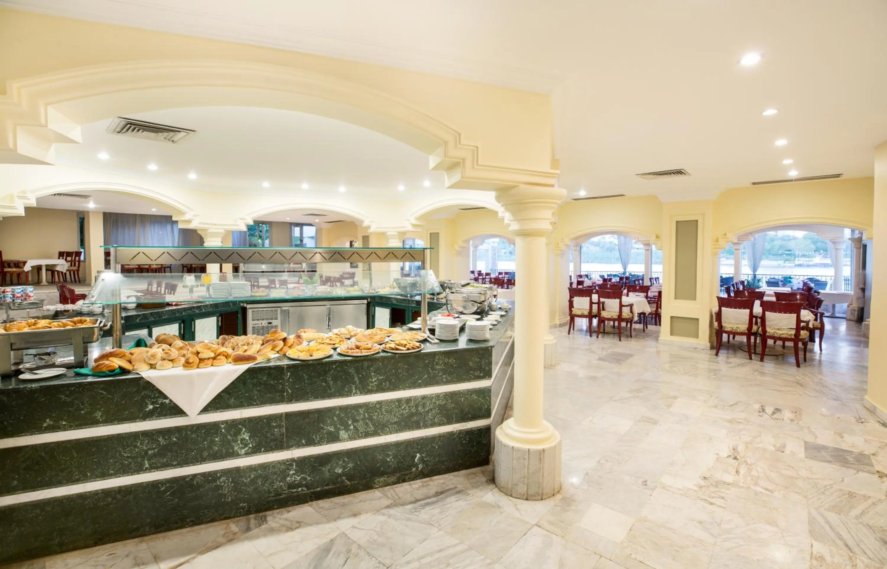 Restaurant/places to eat in Obelisk Nile Hotel Aswan