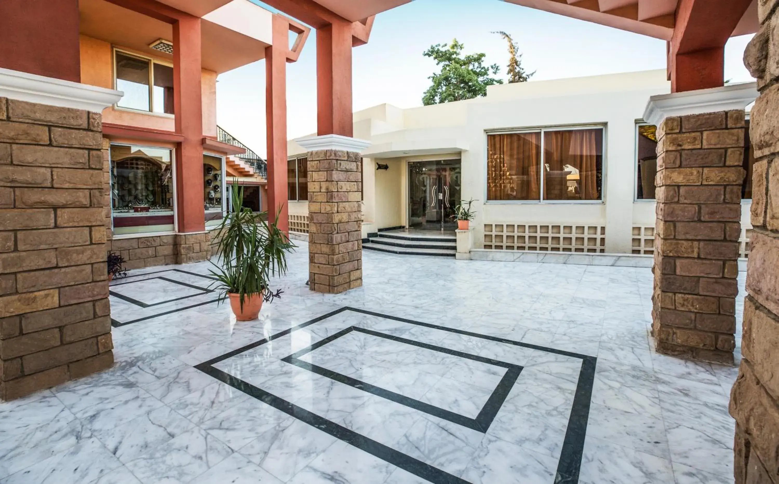 Facade/entrance in Obelisk Nile Hotel Aswan Facade/entrance in Obelisk Nile Hotel Aswan